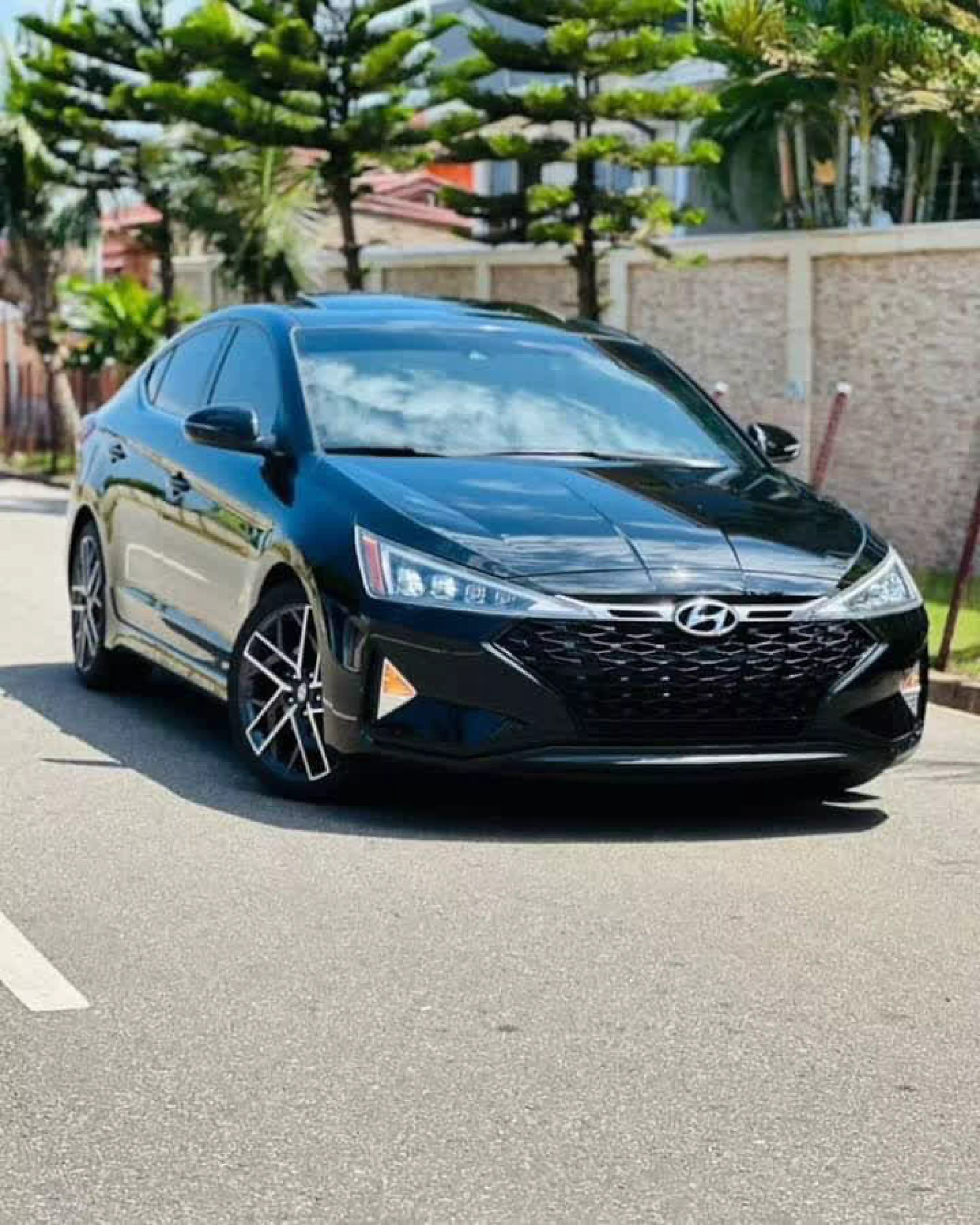 Hyundai Elantra - 2019