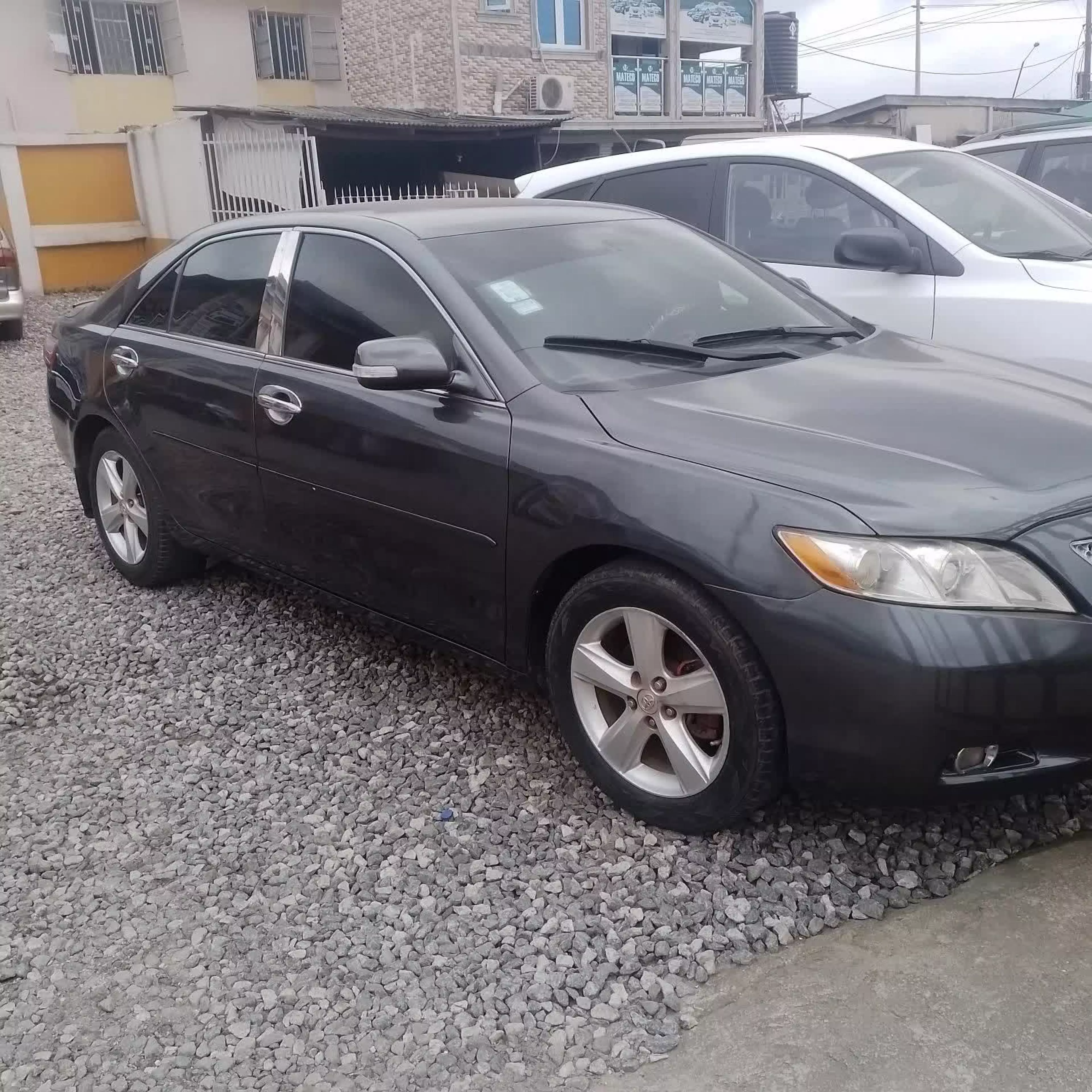 Toyota Camry  - 2007