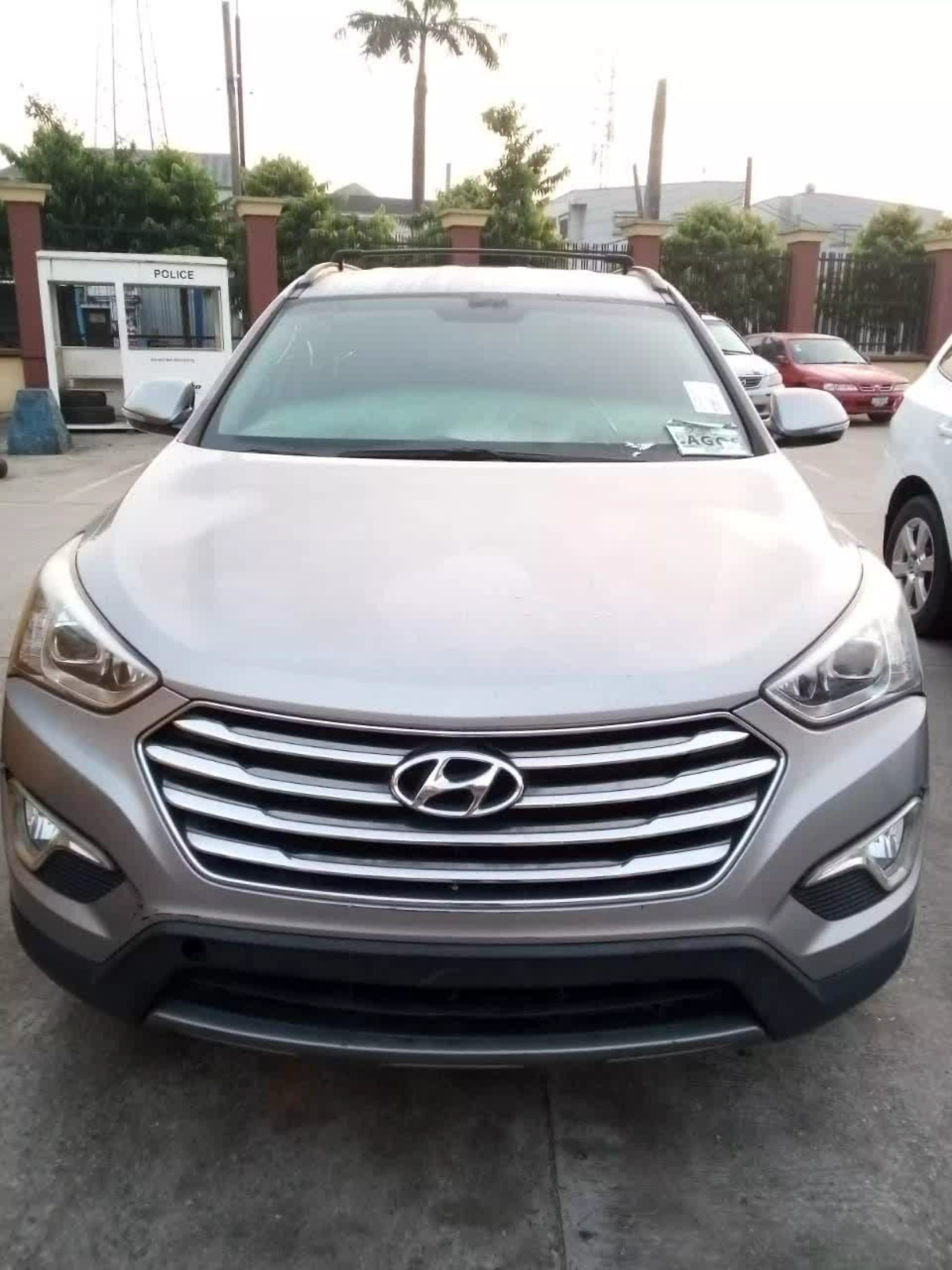 Hyundai Grand Santa Fe - 2013