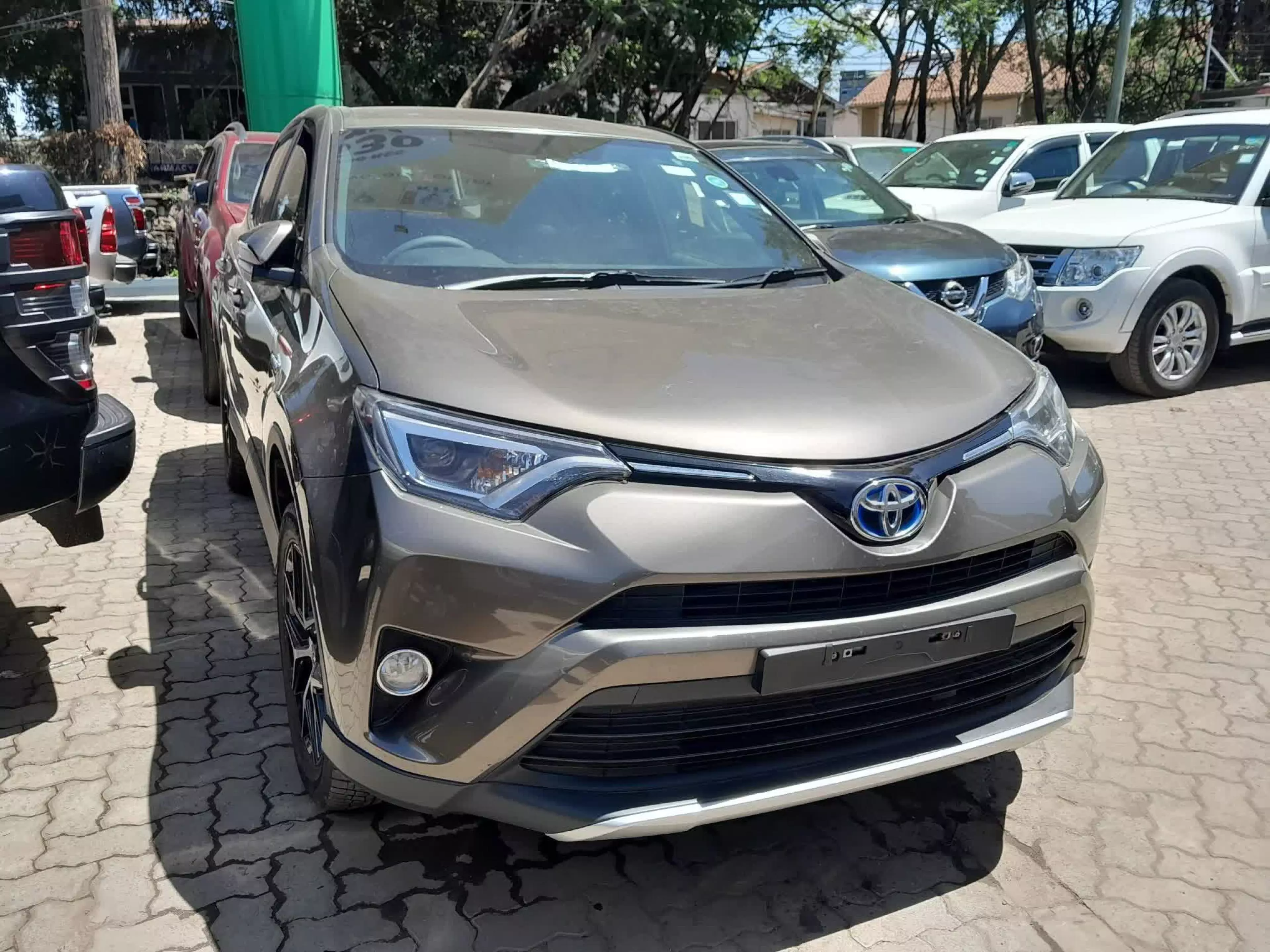 Toyota Rav 4 Hybrid - 2015