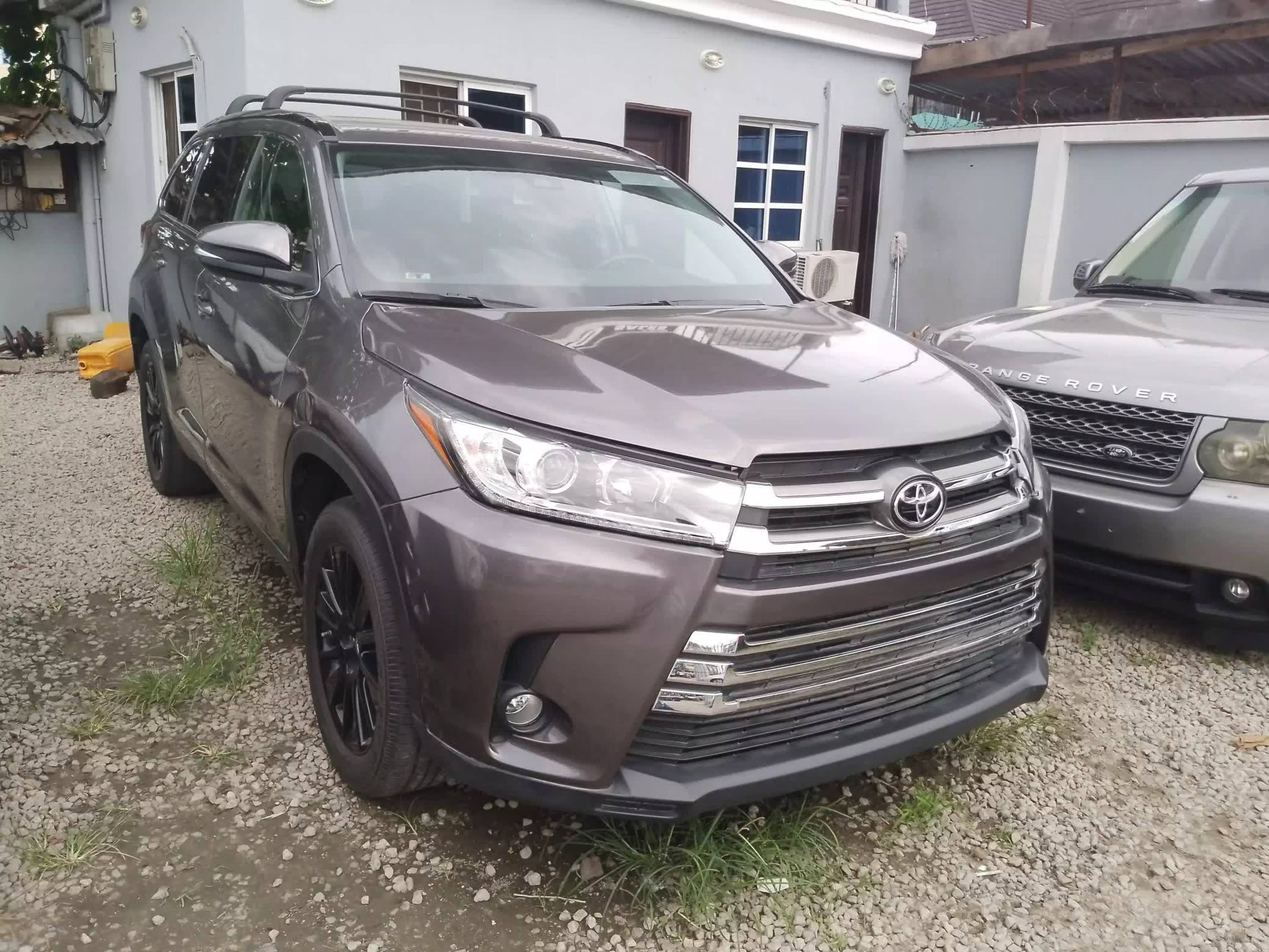 Toyota Highlander  - 2019