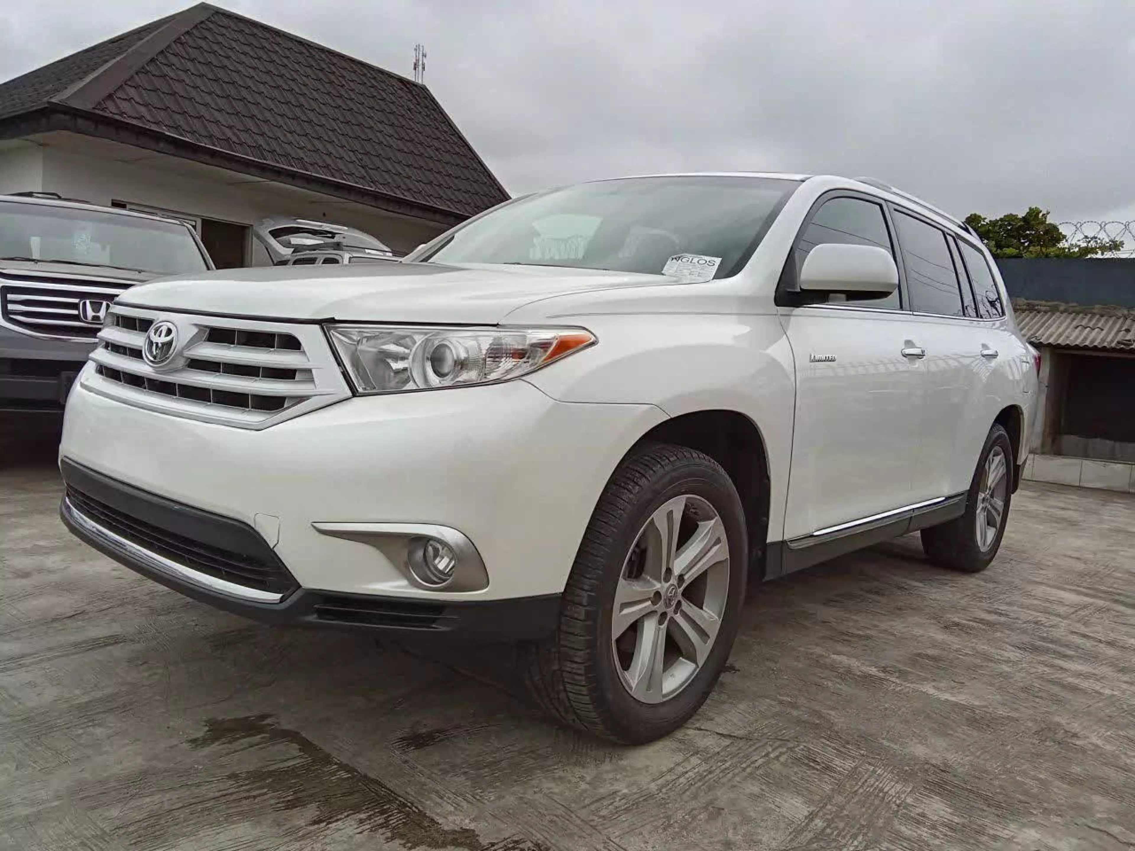 Toyota Highlander  - 2012