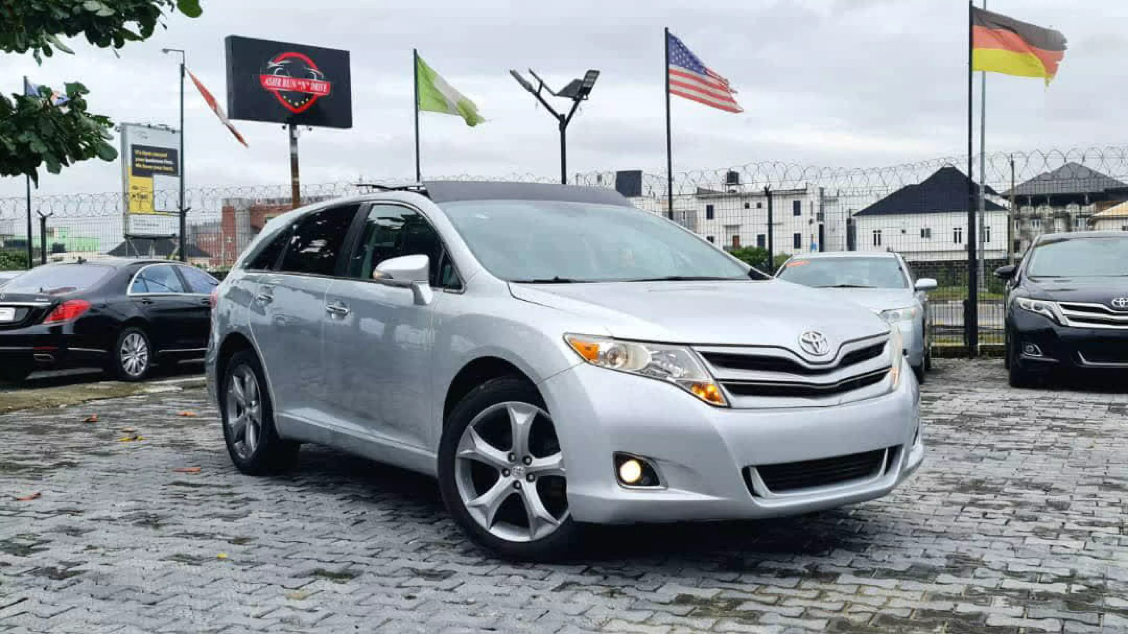 Toyota Venza  - 2013