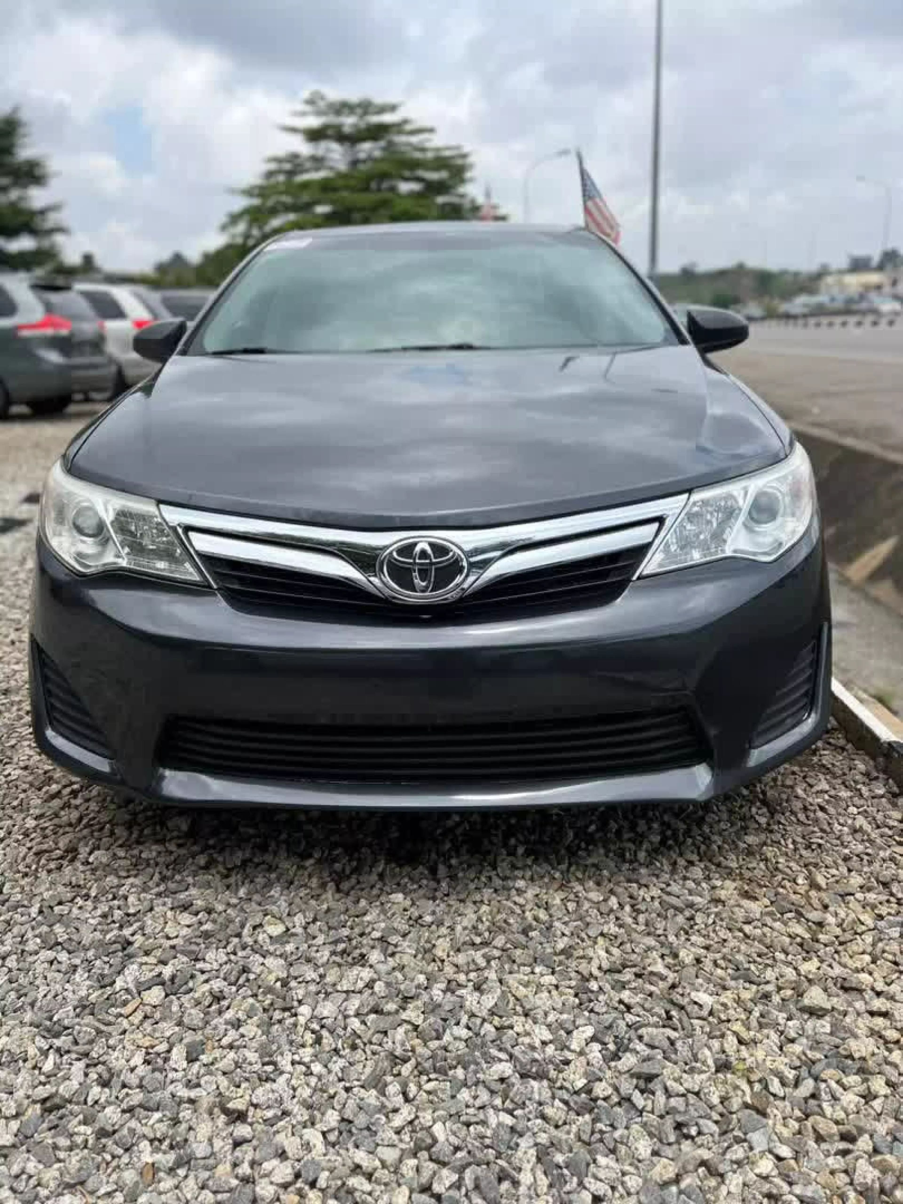 Toyota Camry  - 2012