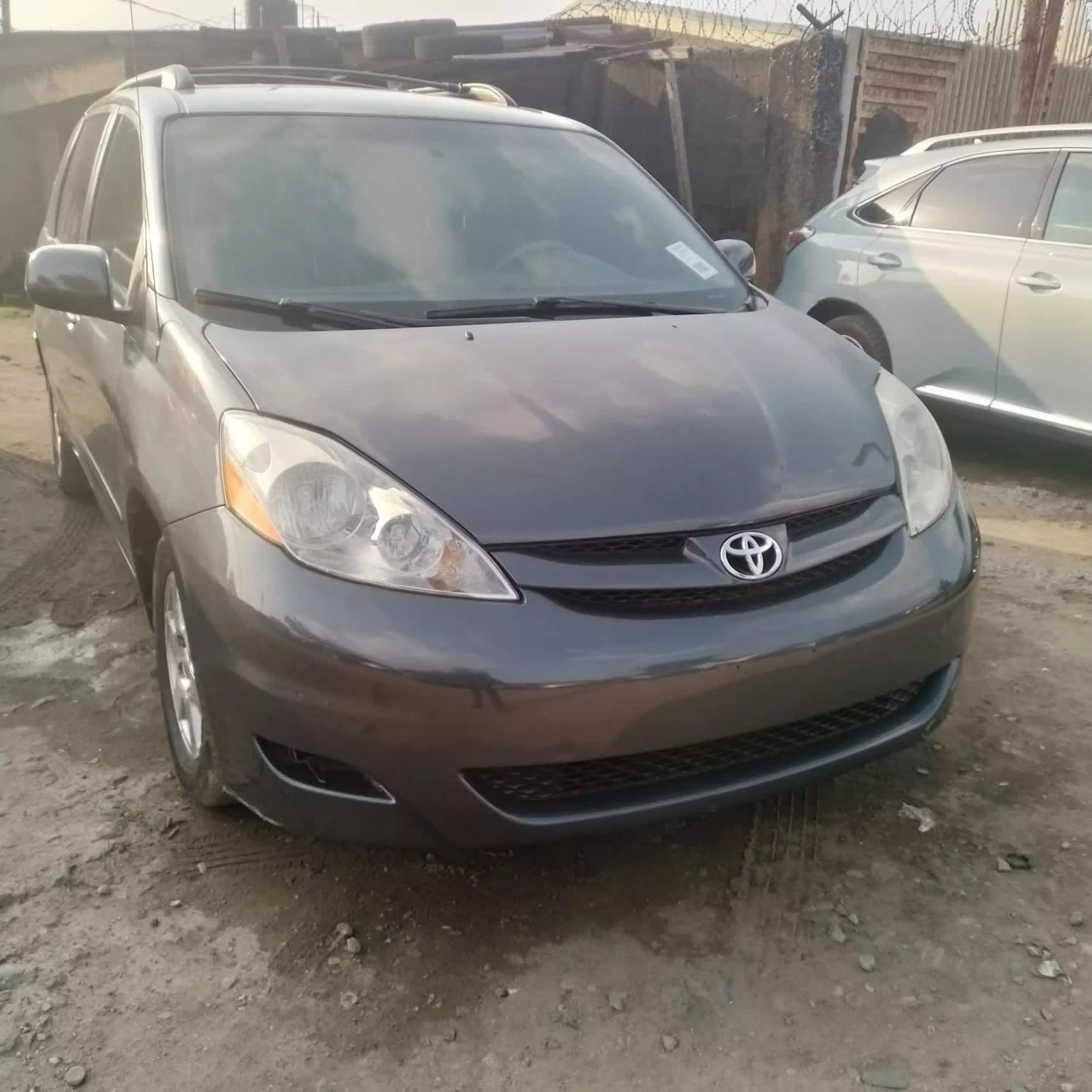 Toyota Sienna - 2008