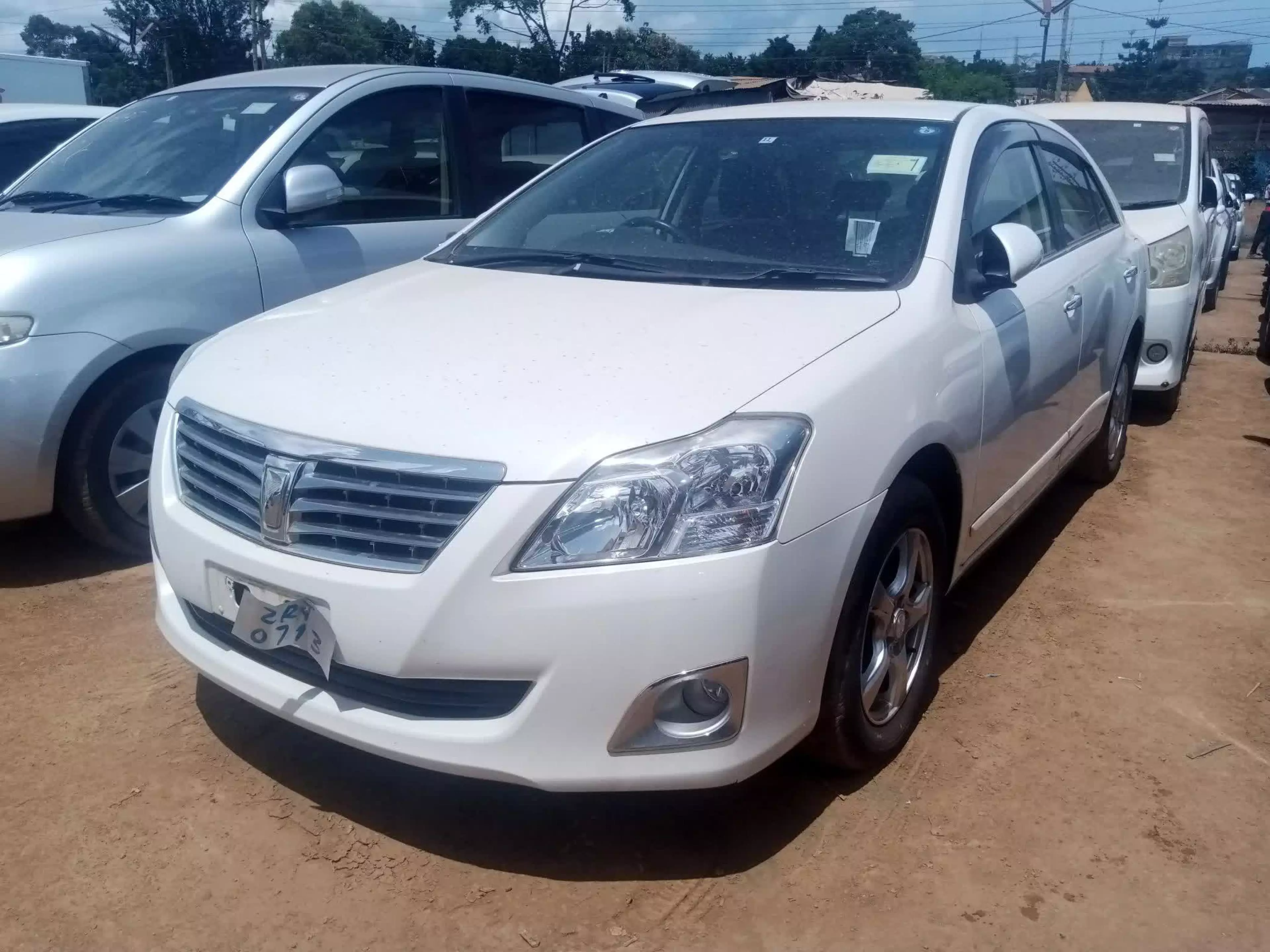 Toyota Premio  - 2011