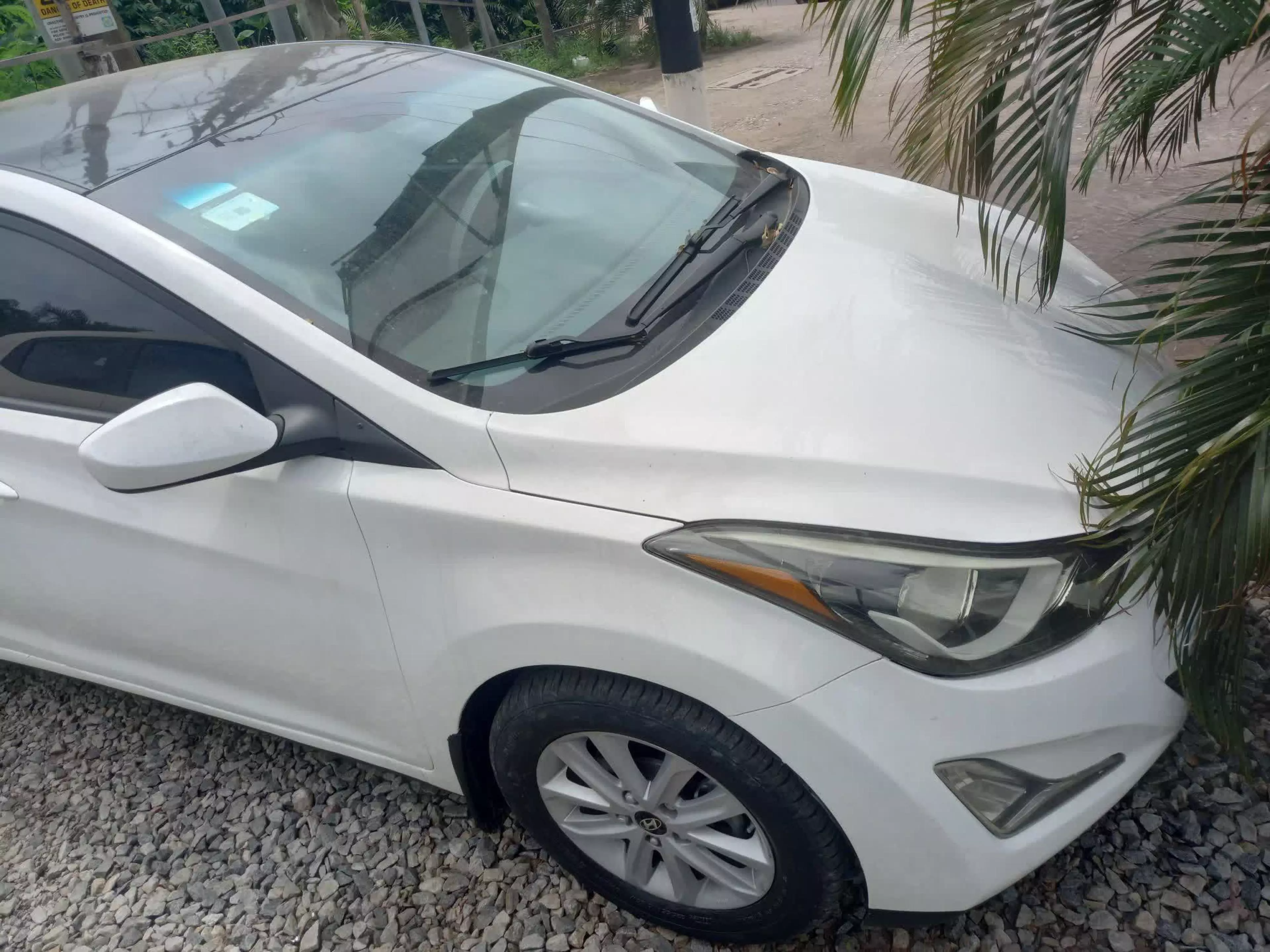 Hyundai Elantra  - 2013