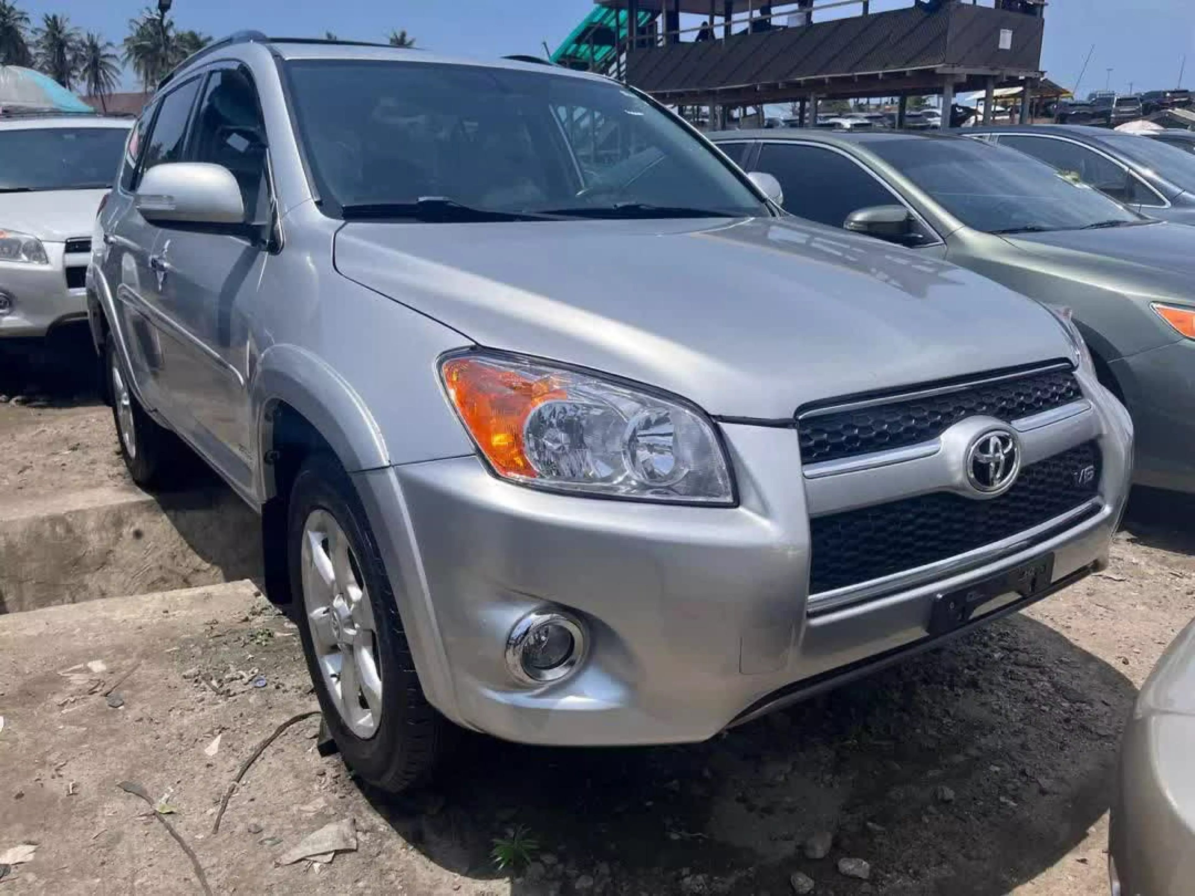 Toyota RAV 4  - 2010