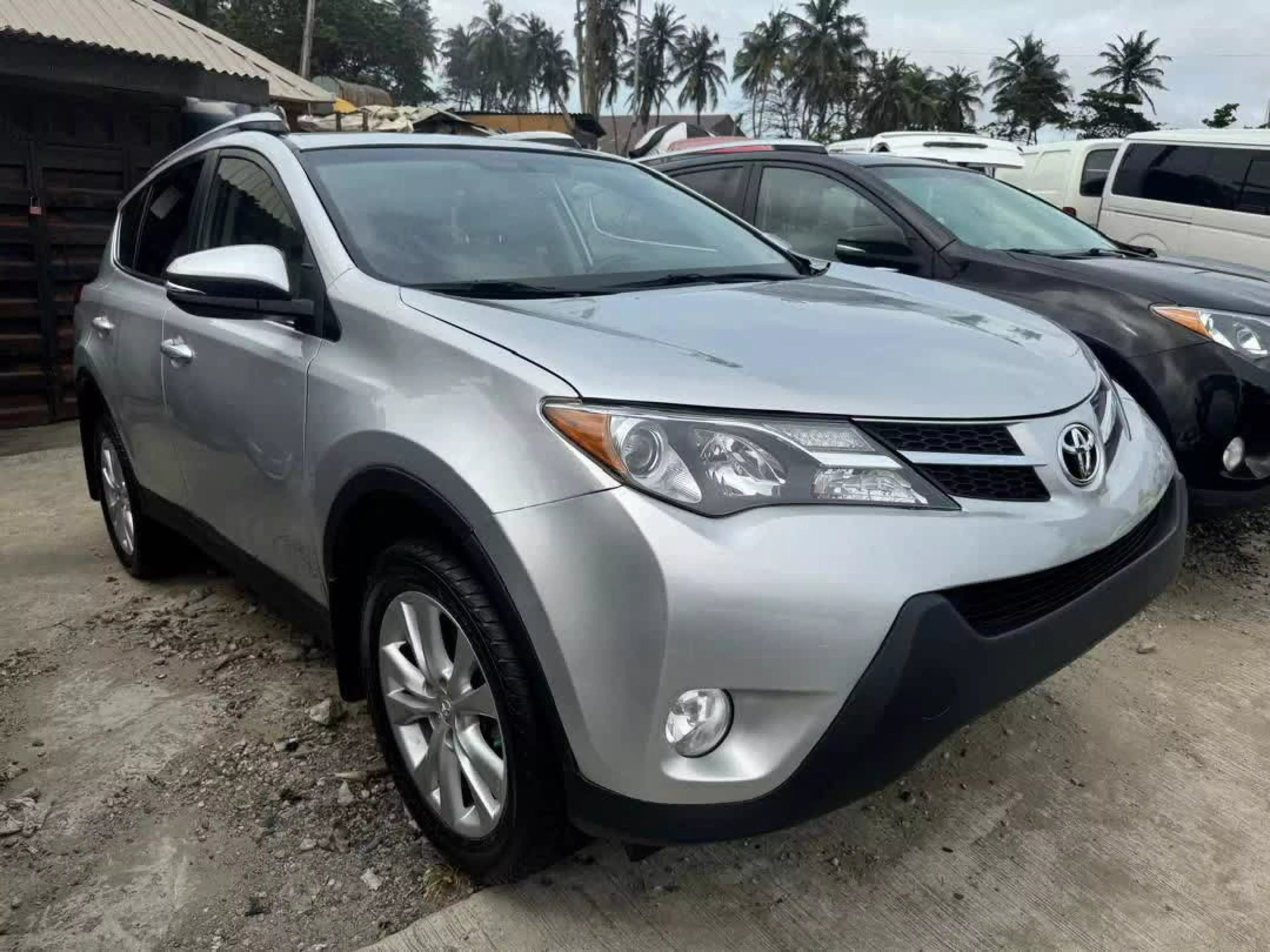 Toyota RAV 4  - 2014