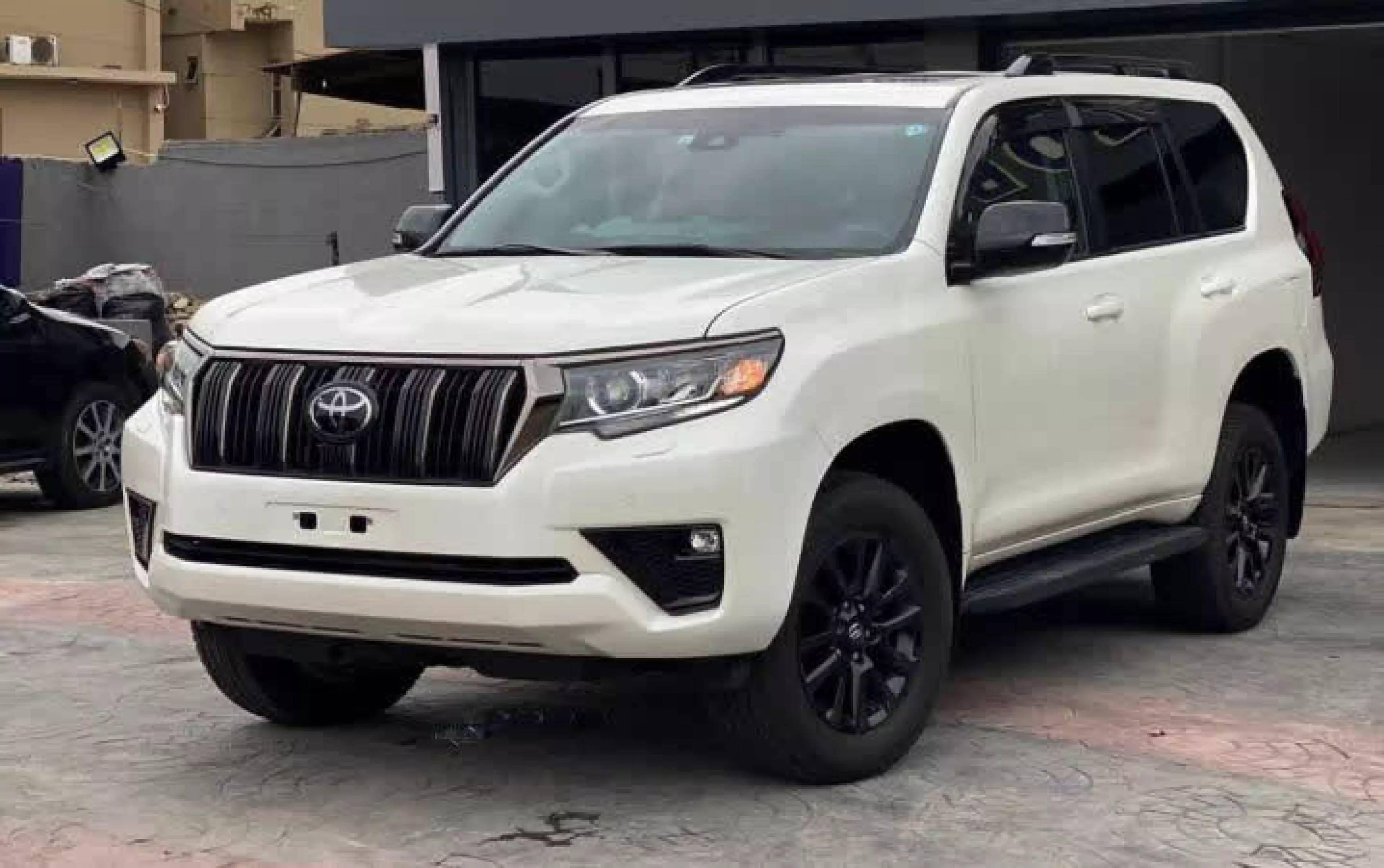 Toyota Landcruiser Prado  - 2022