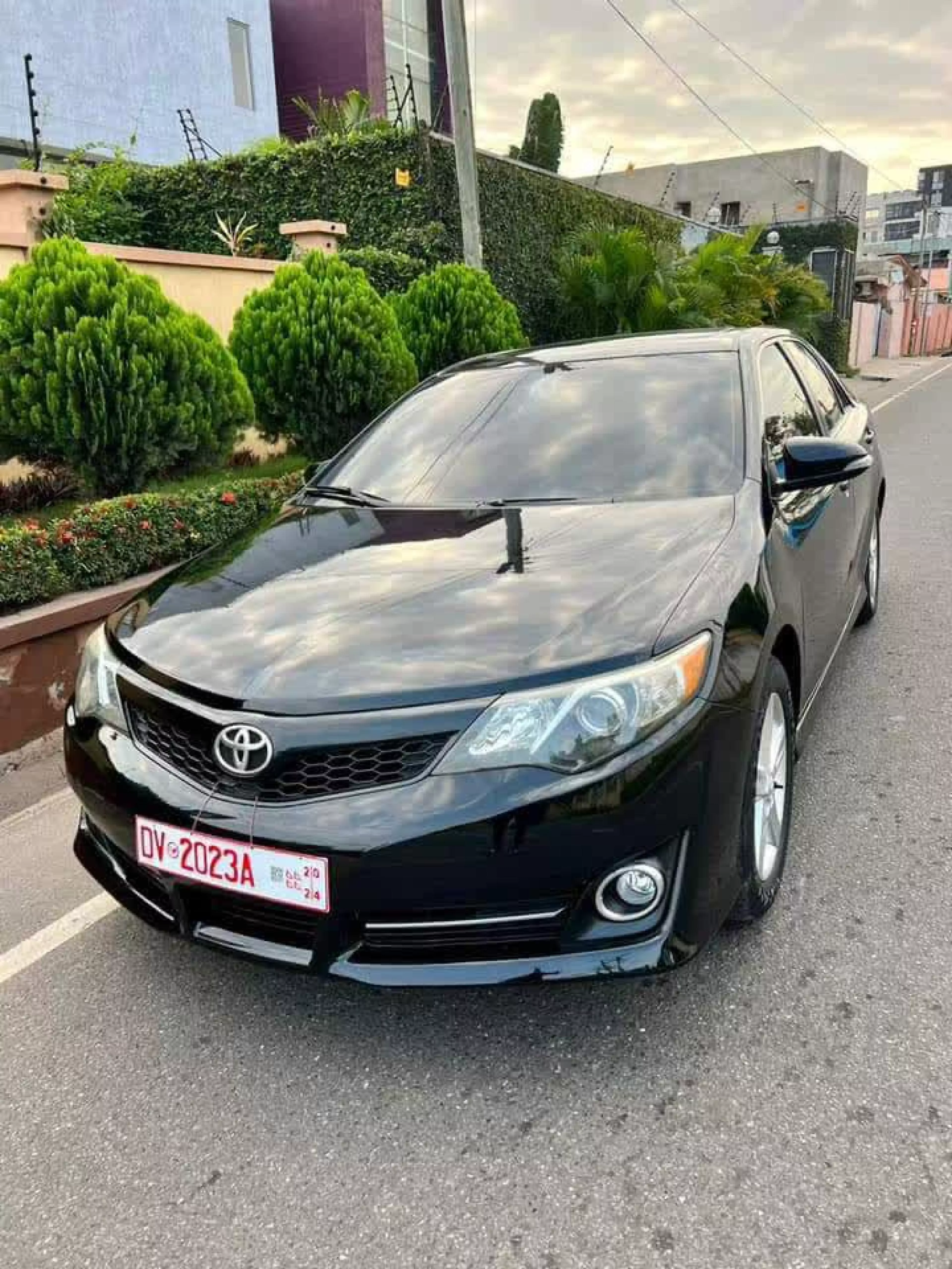 Toyota Camry  - 2014