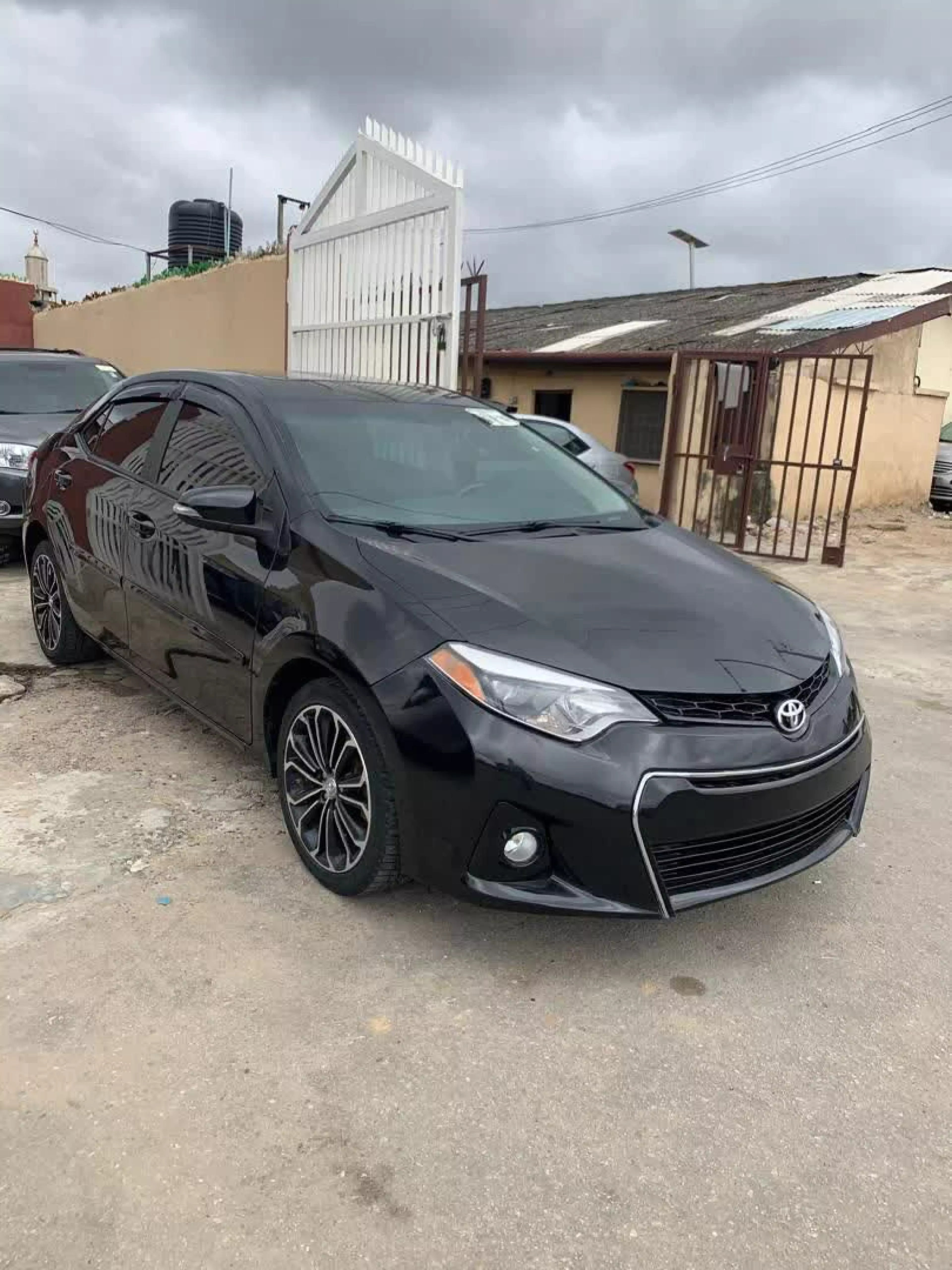 Toyota Corolla  - 2014