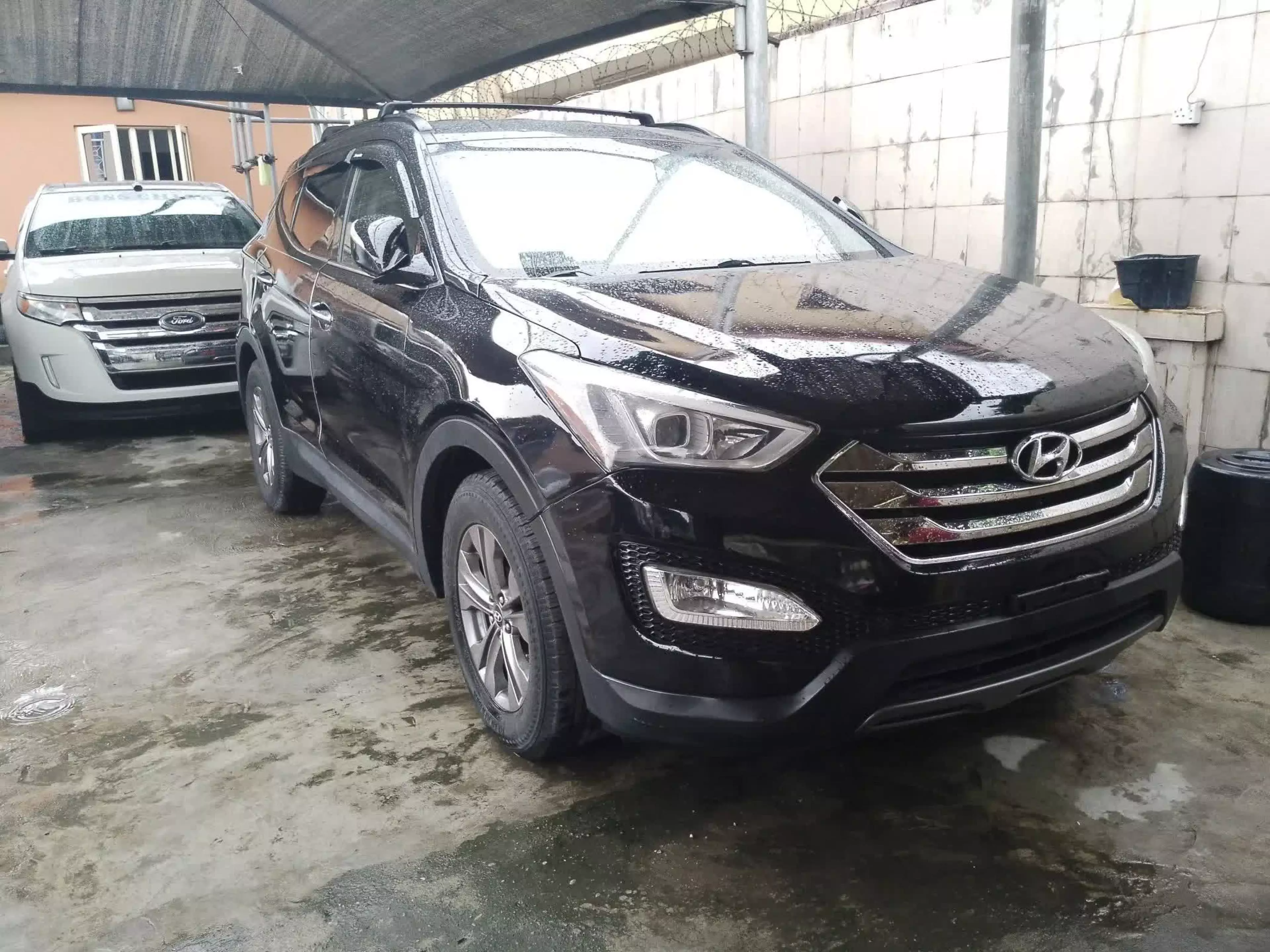 Hyundai Santa Fe - 2013