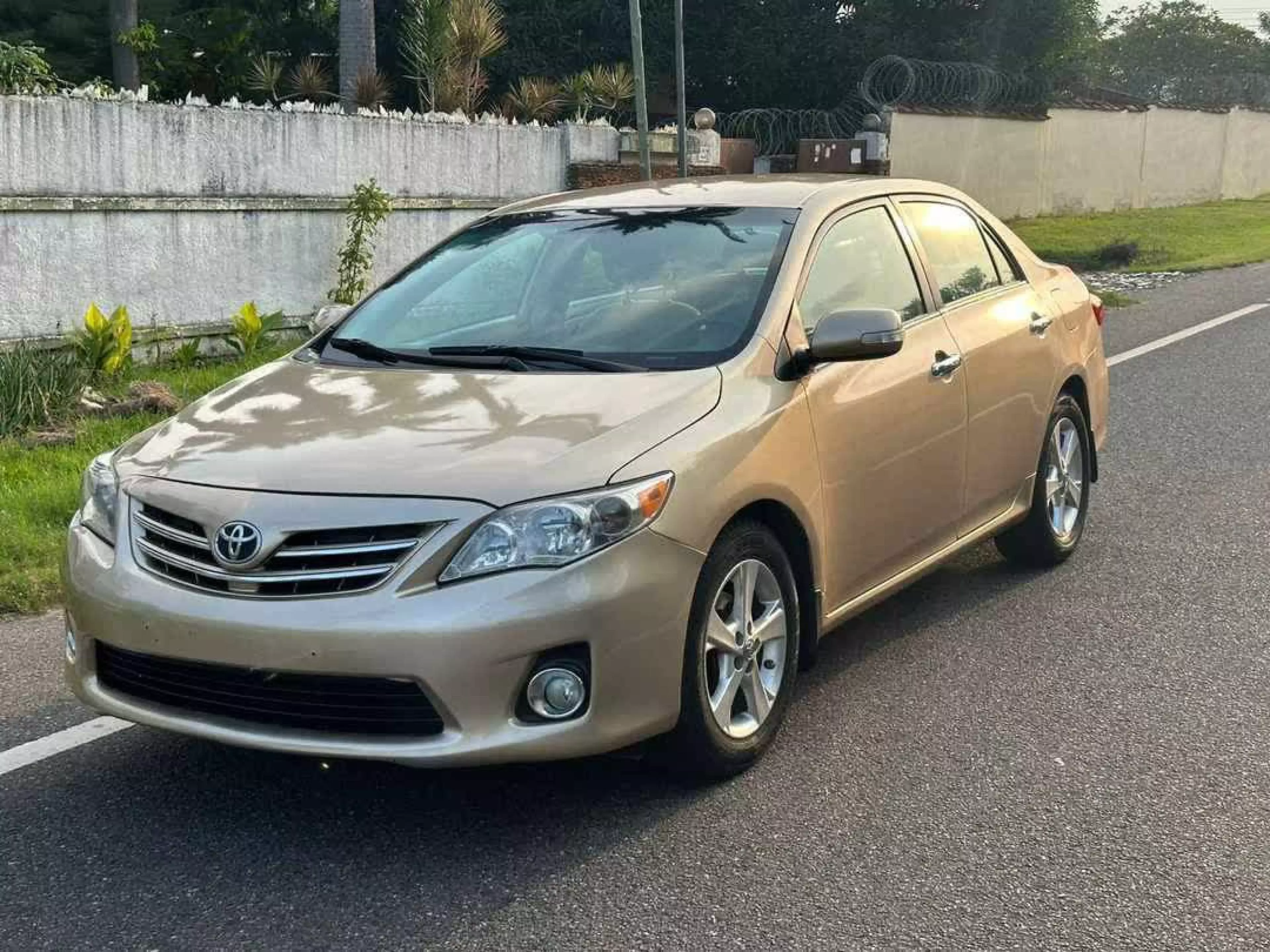 Toyota Corolla  - 2013