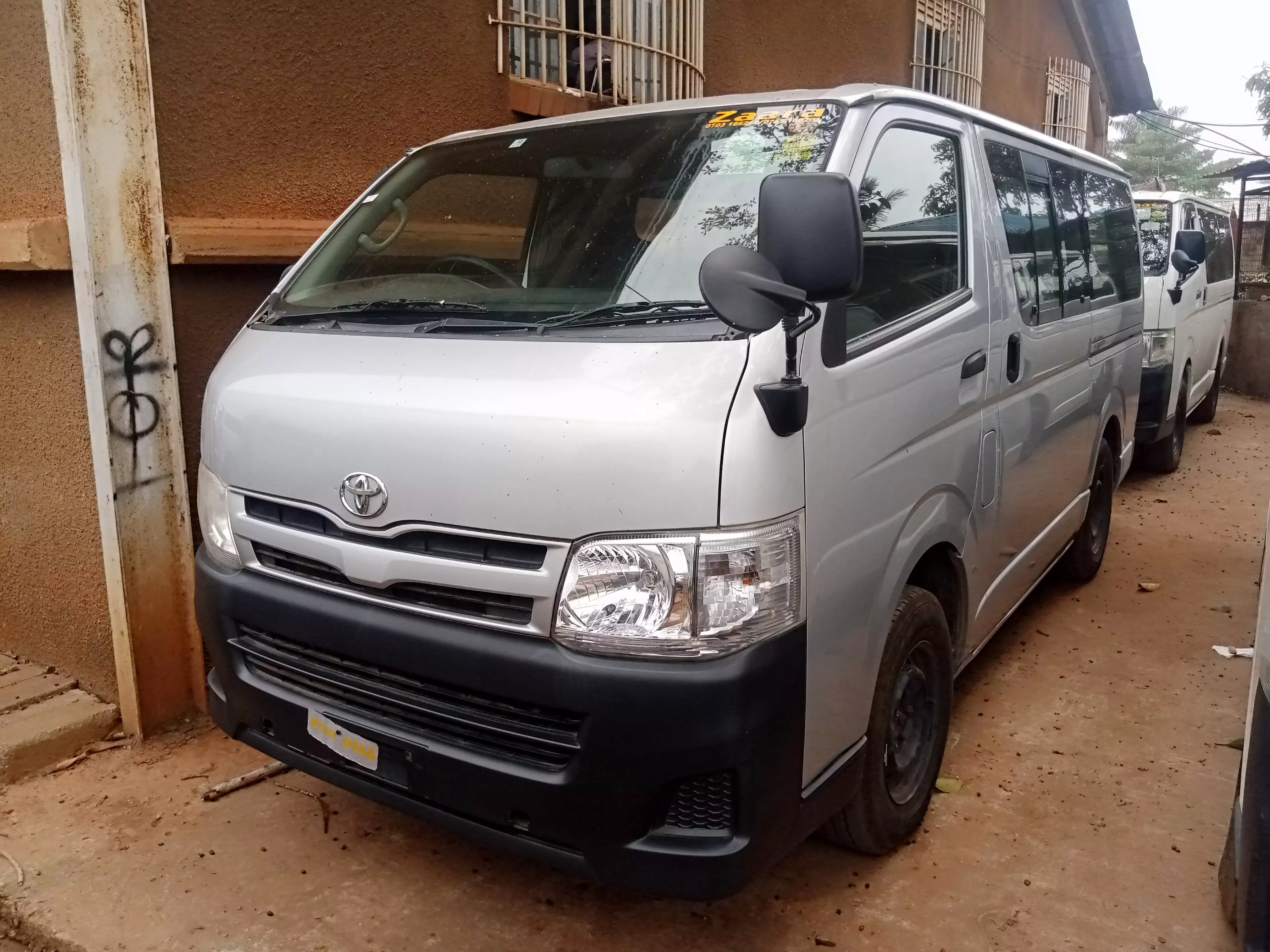 Toyota Hiace  - 2014