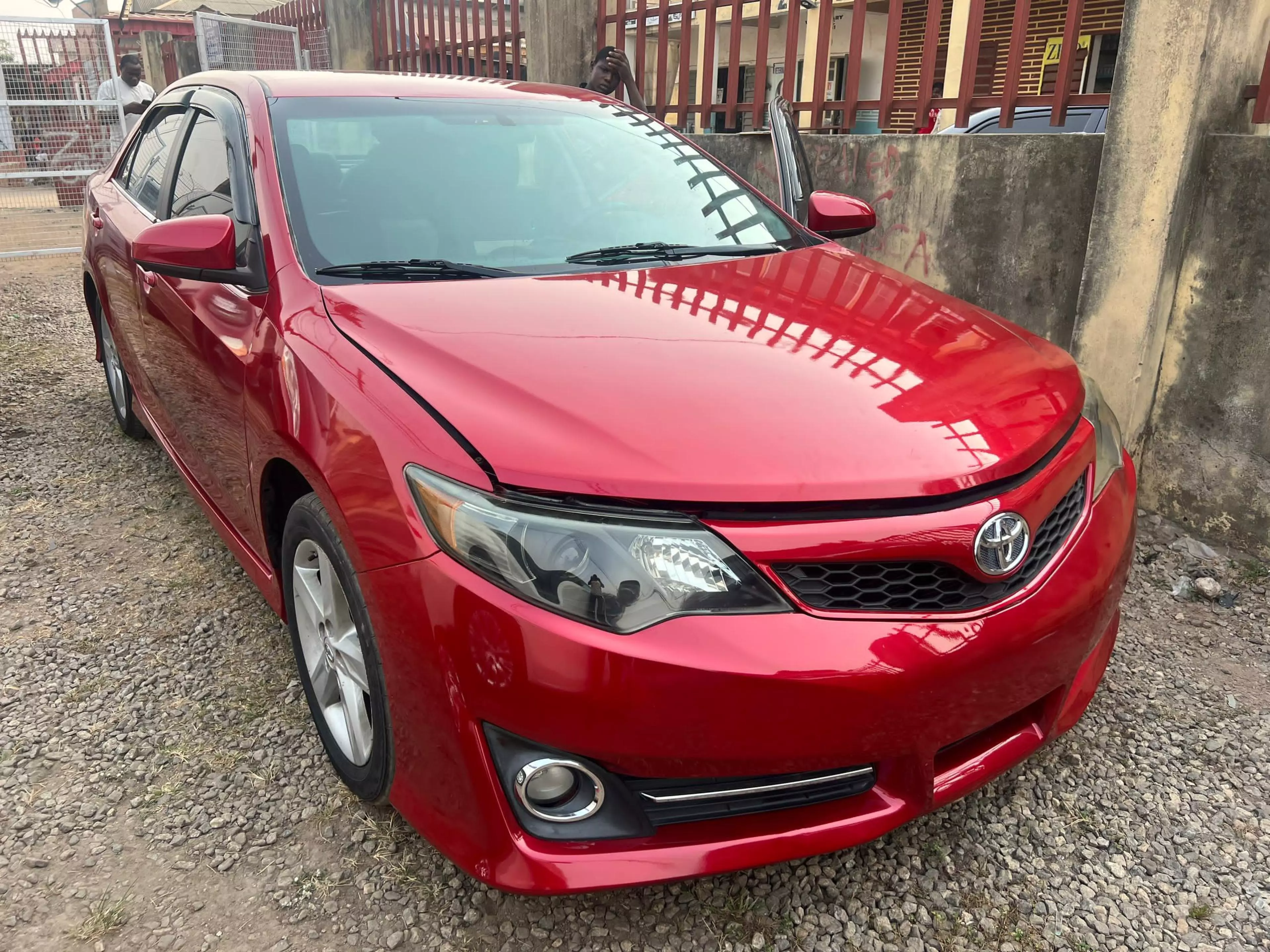 Toyota Camry - 2012