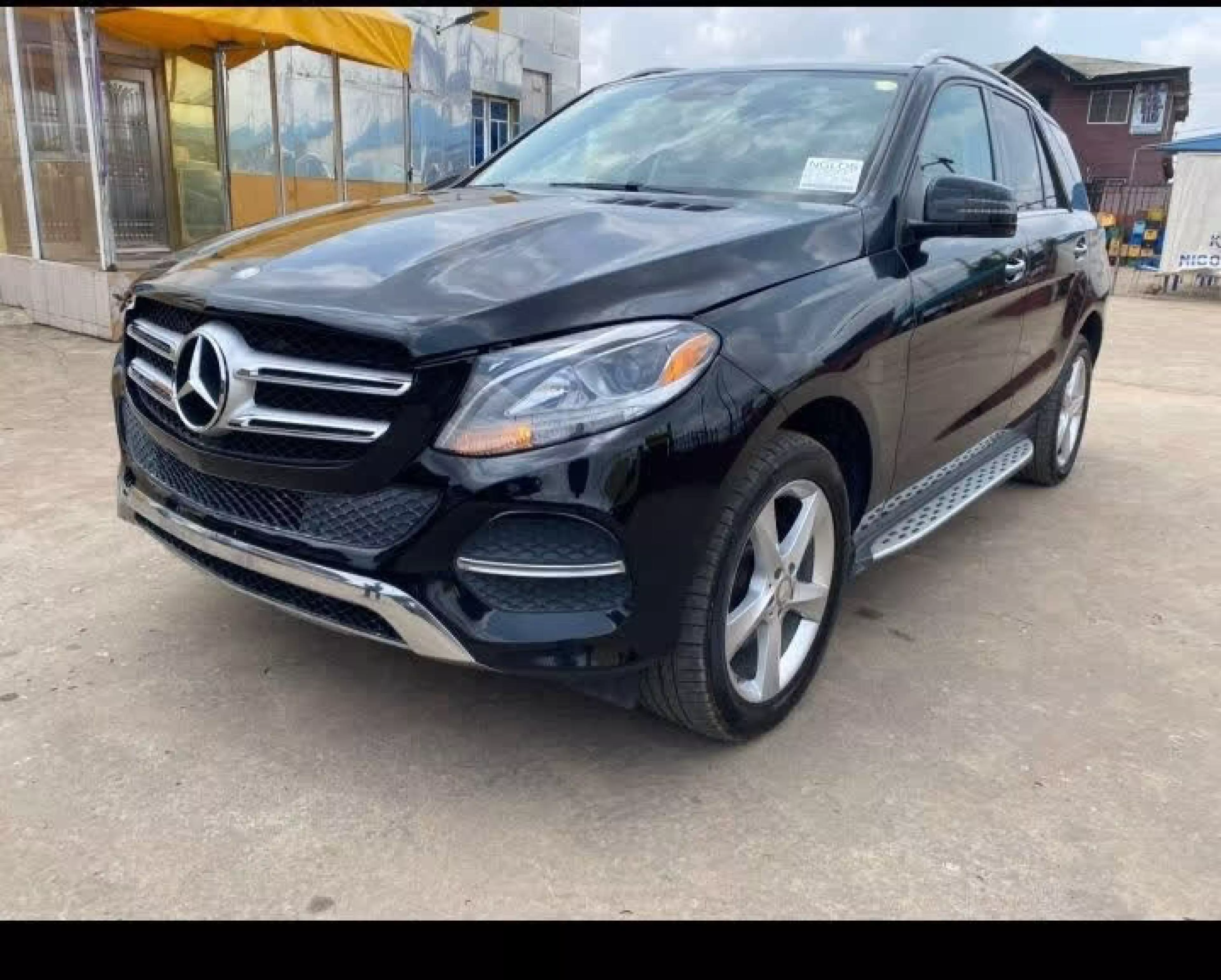 Mercedes-Benz GLE 350 - 2016