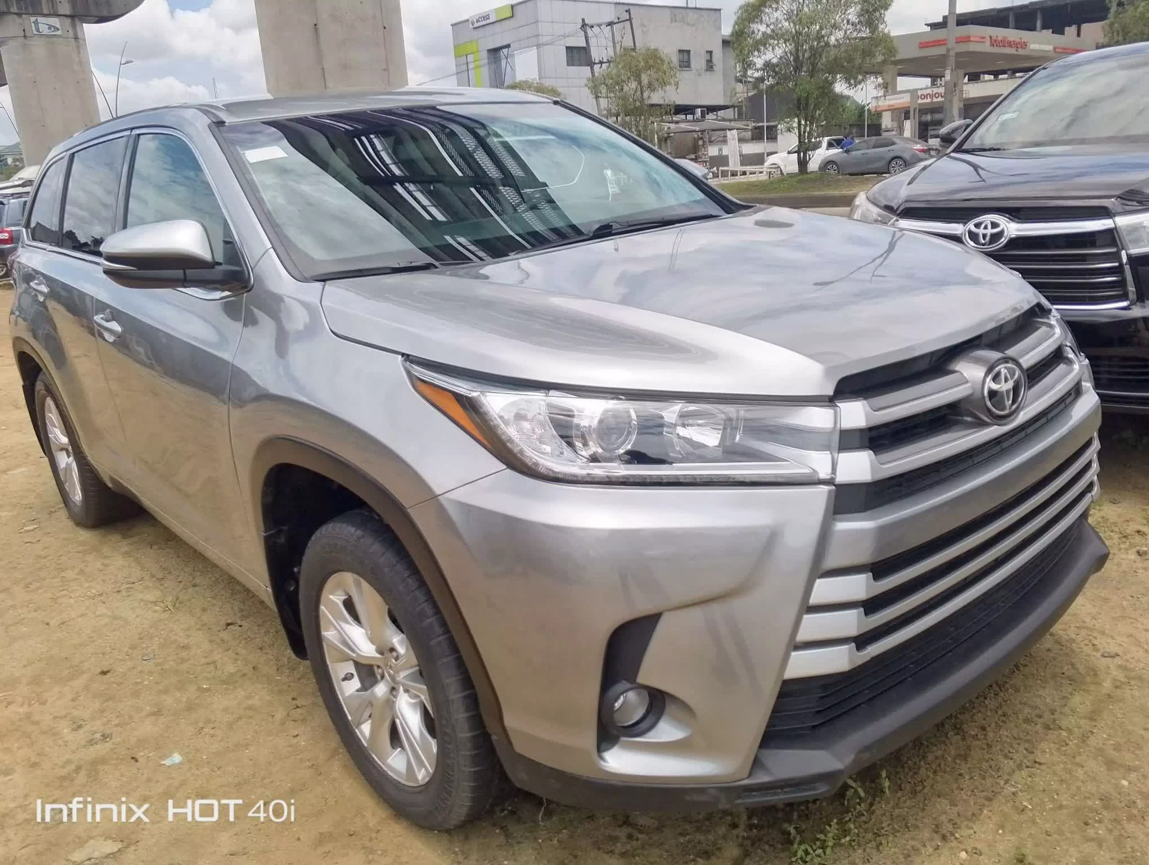 Toyota Highlander  - 2014