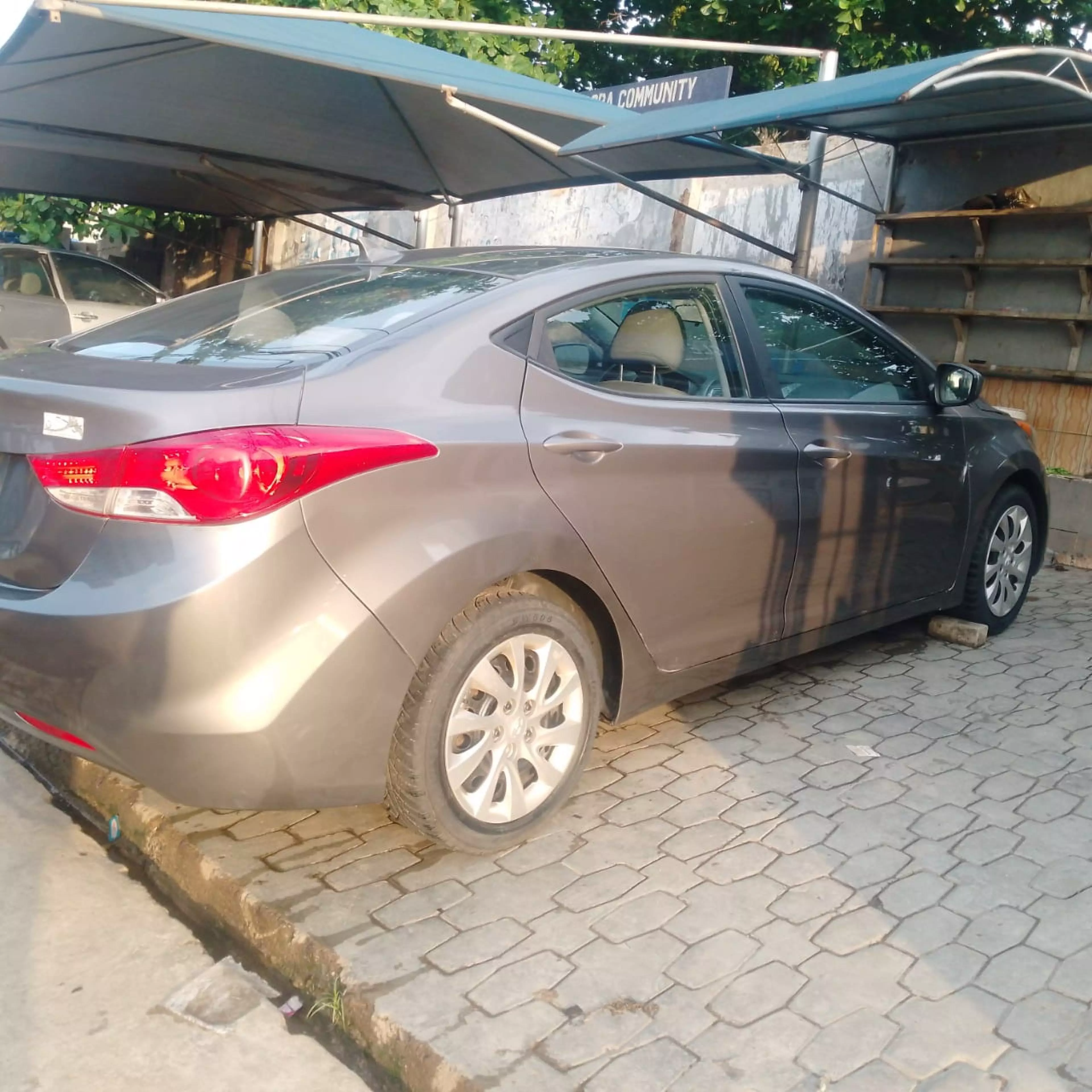 Hyundai ELANTRA 1,6L BVM GLS New - 2012