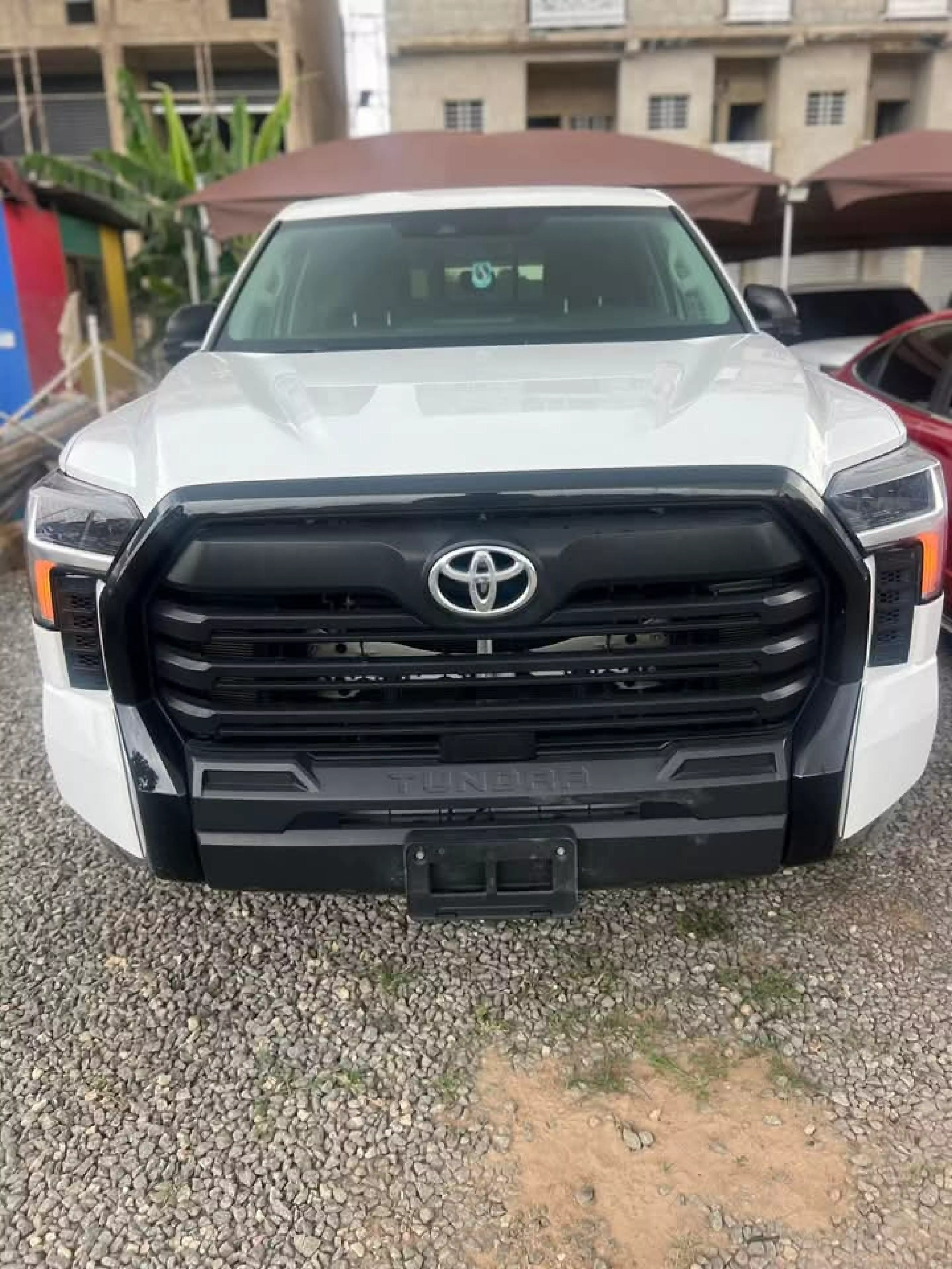 Toyota Tundra  - 2023