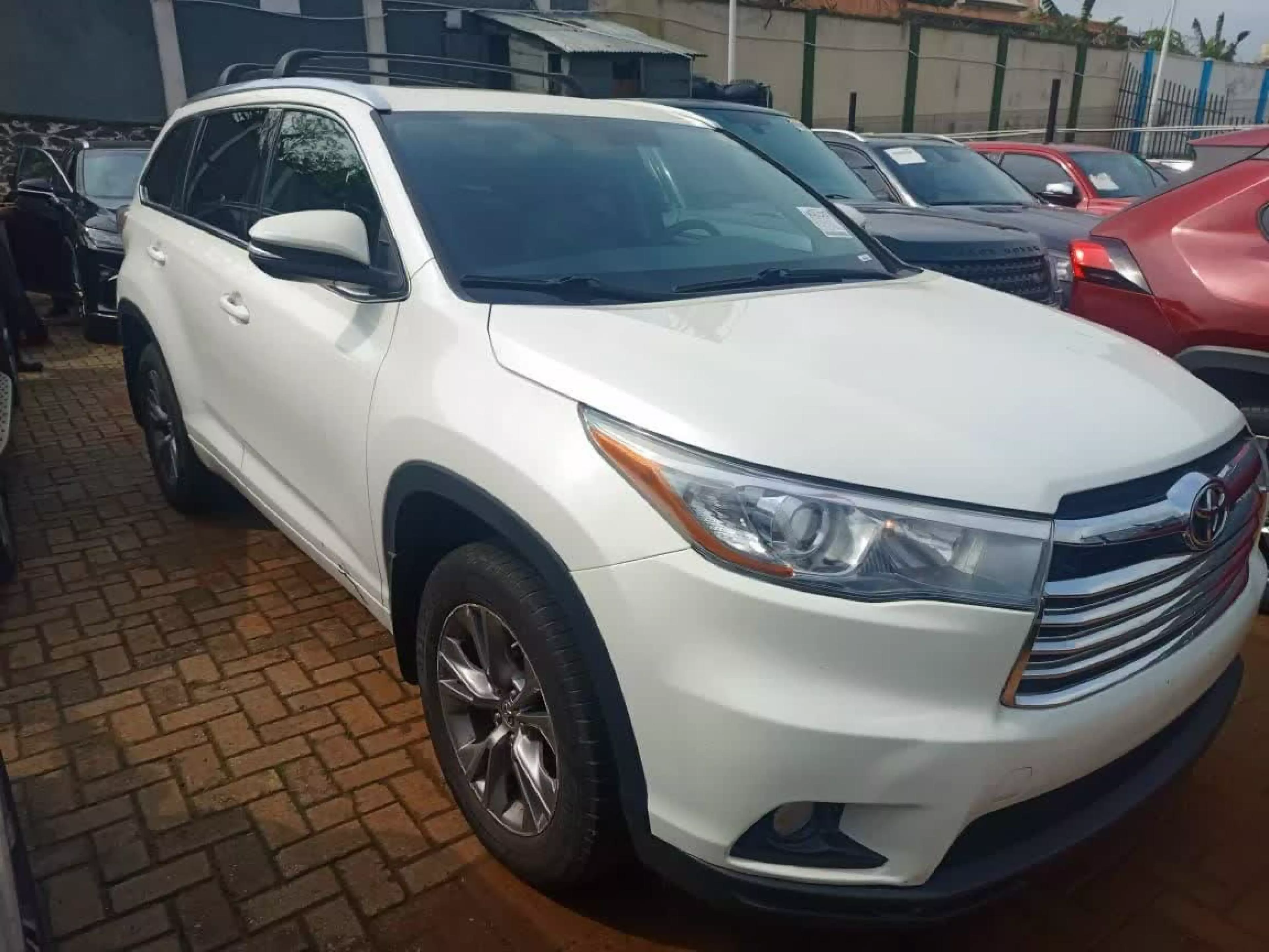 Toyota Highlander - 2015