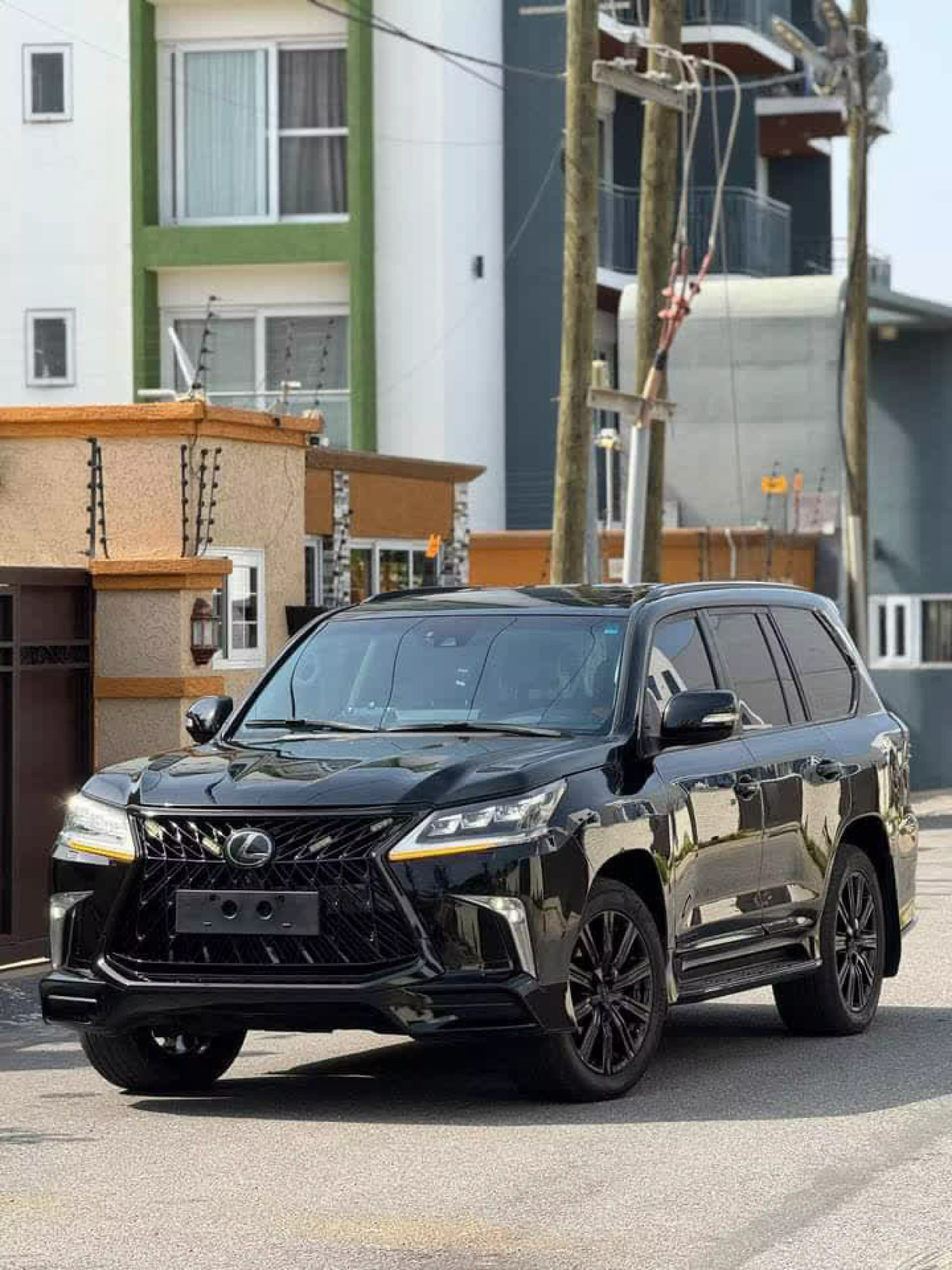 Lexus LX 570 - 2020