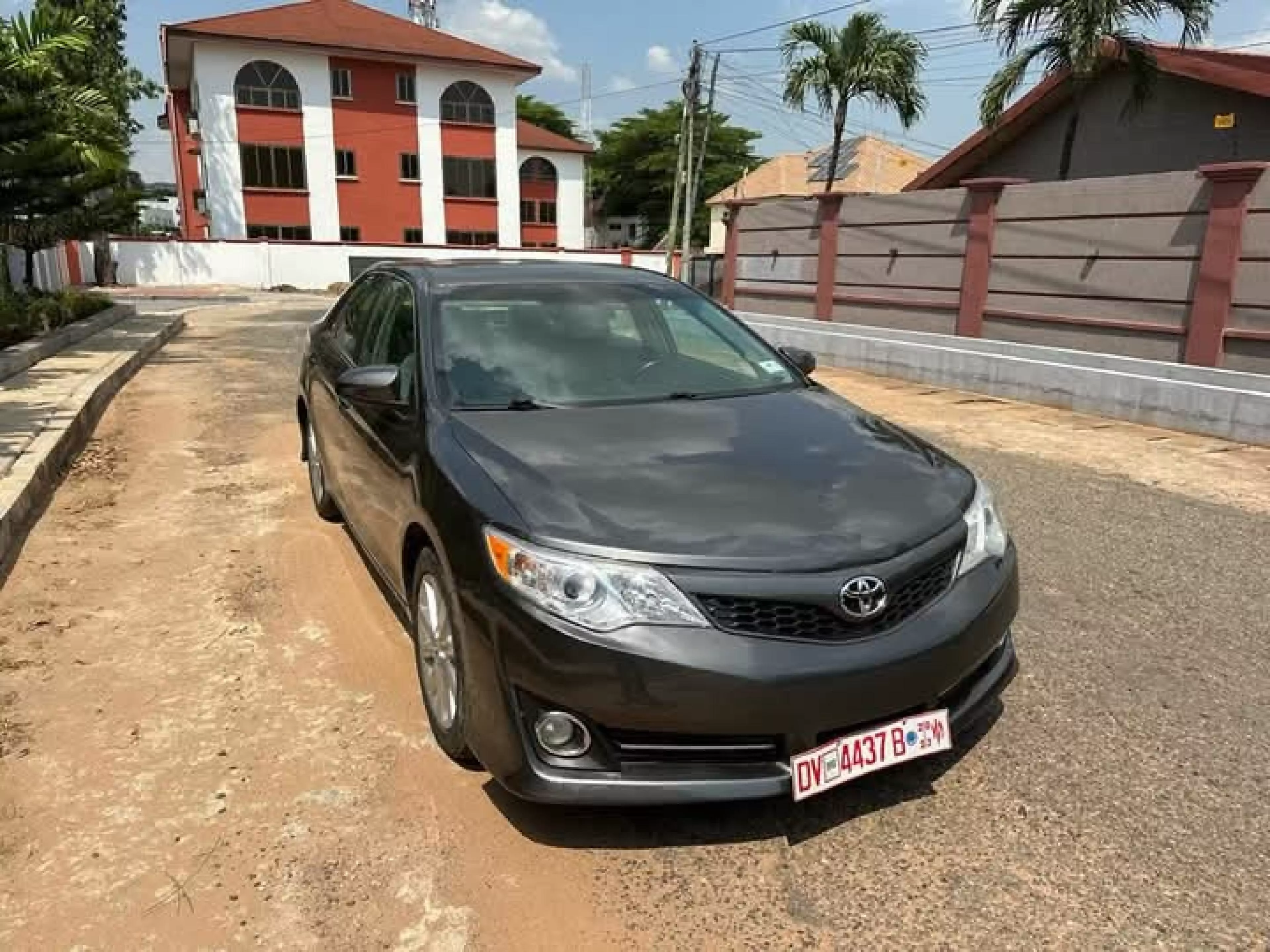 Toyota Camry - 2014