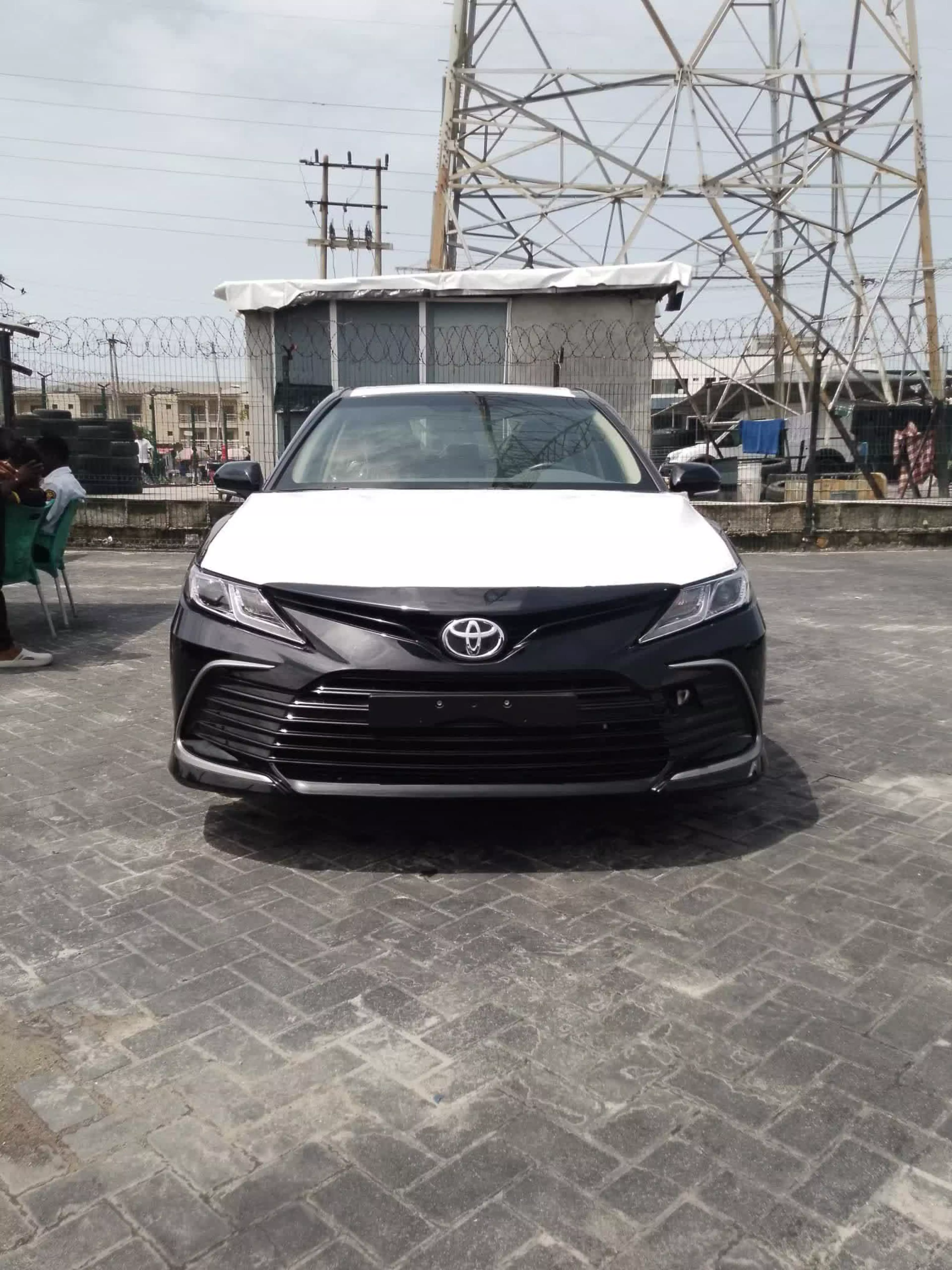 Toyota Camry  - 2023