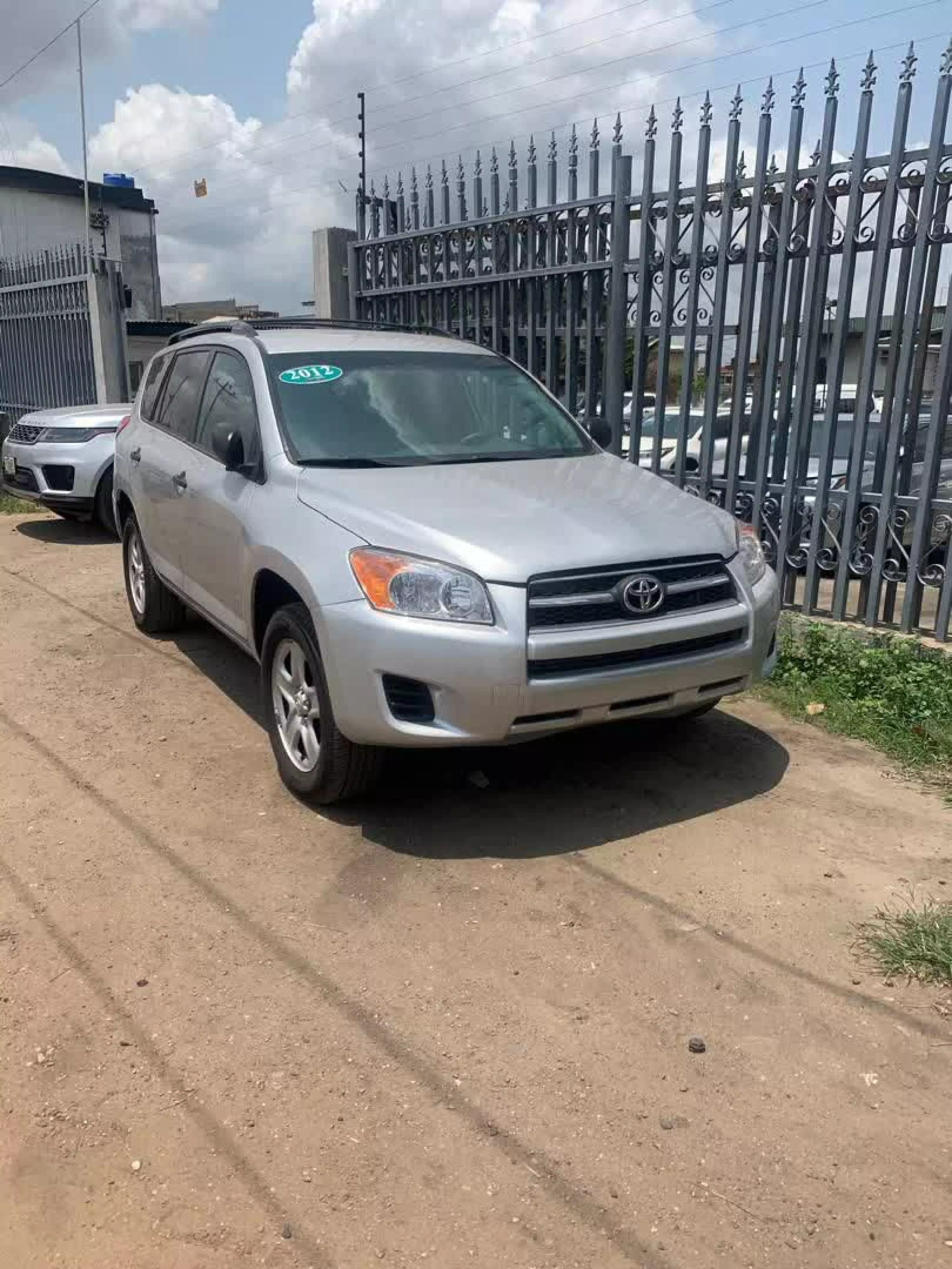 Toyota RAV 4 - 2012