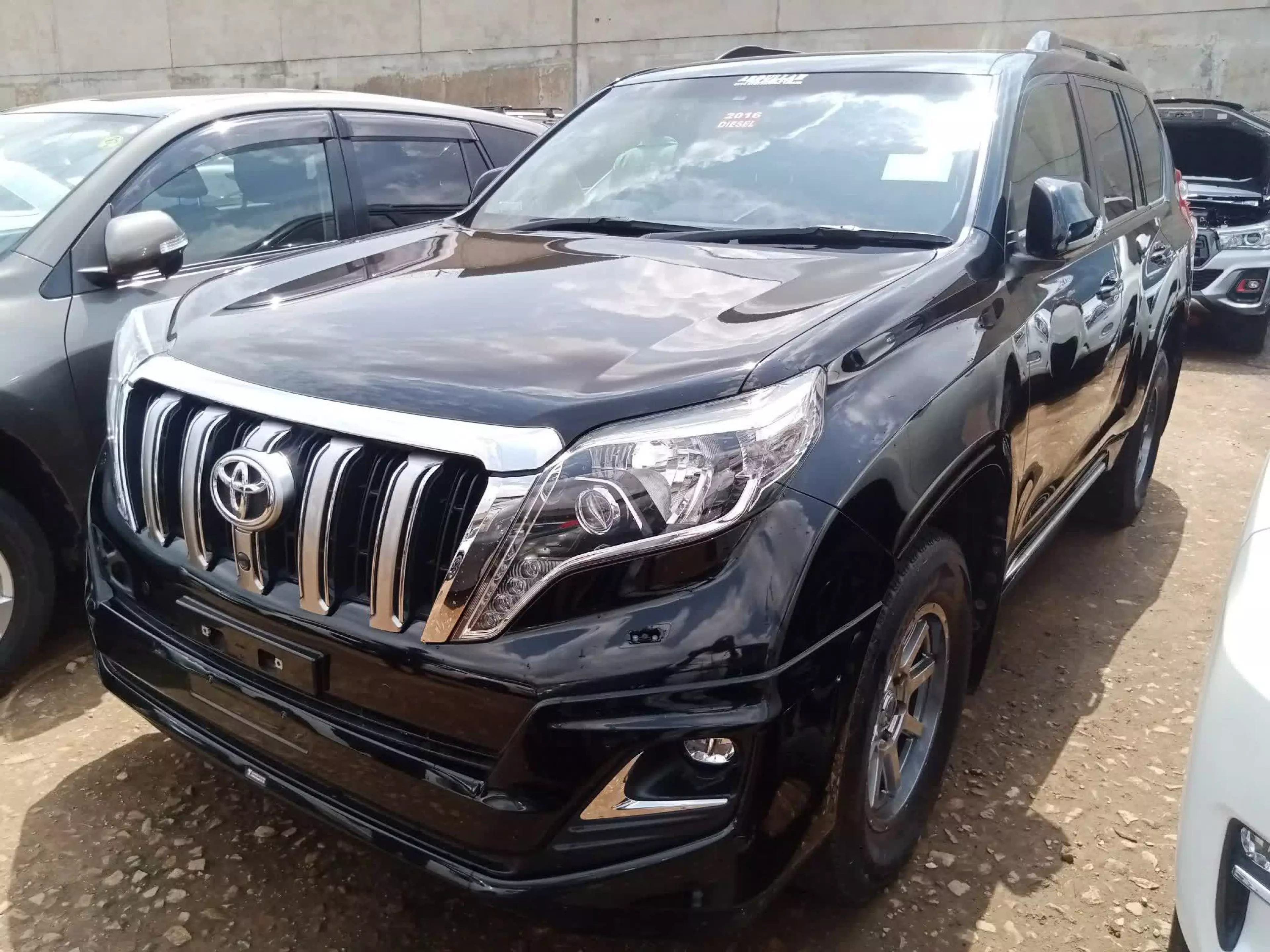 Toyota Landcruiser Prado  - 2017