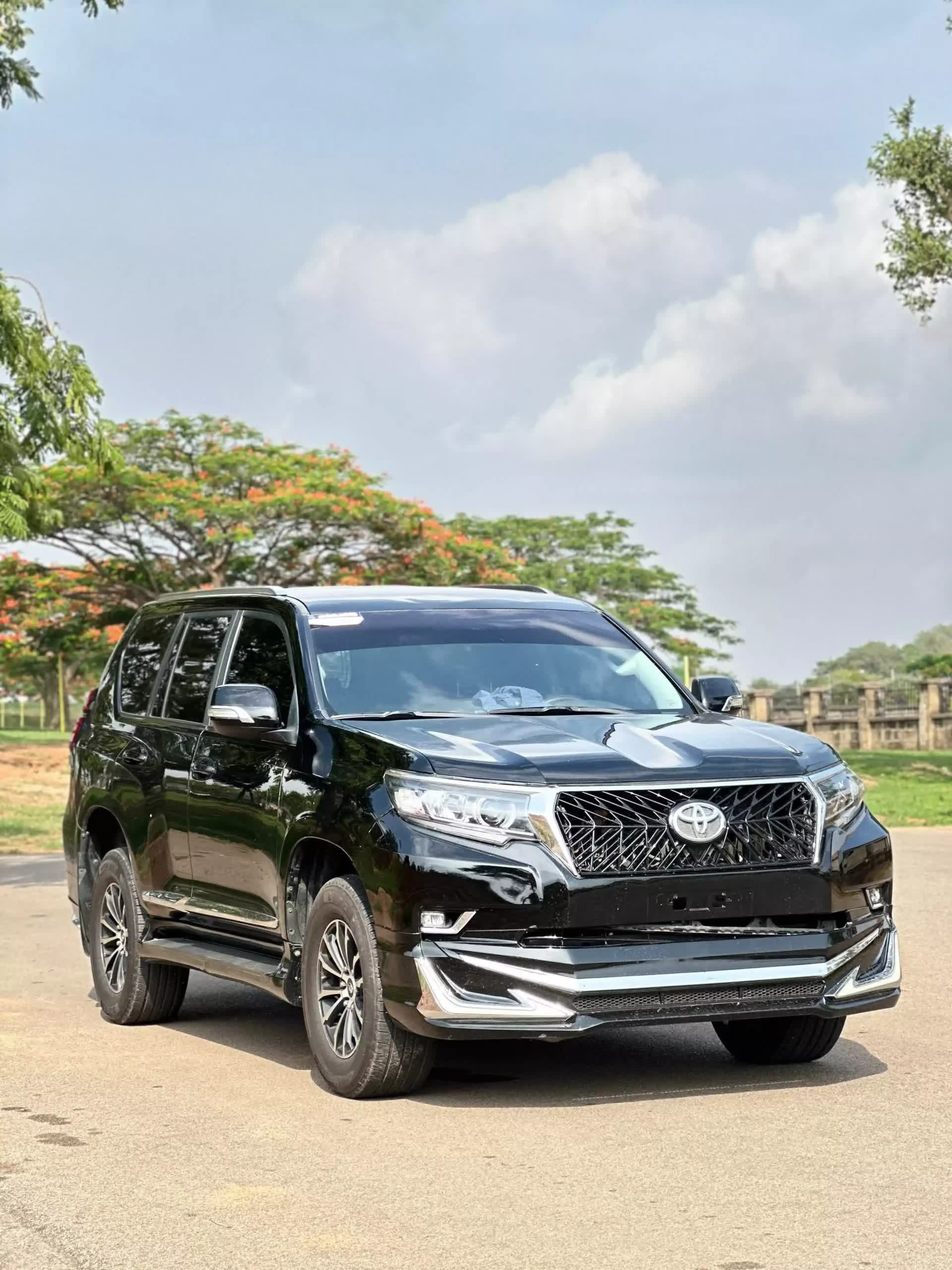 Toyota Land Cruiser Prado TX L - 2014