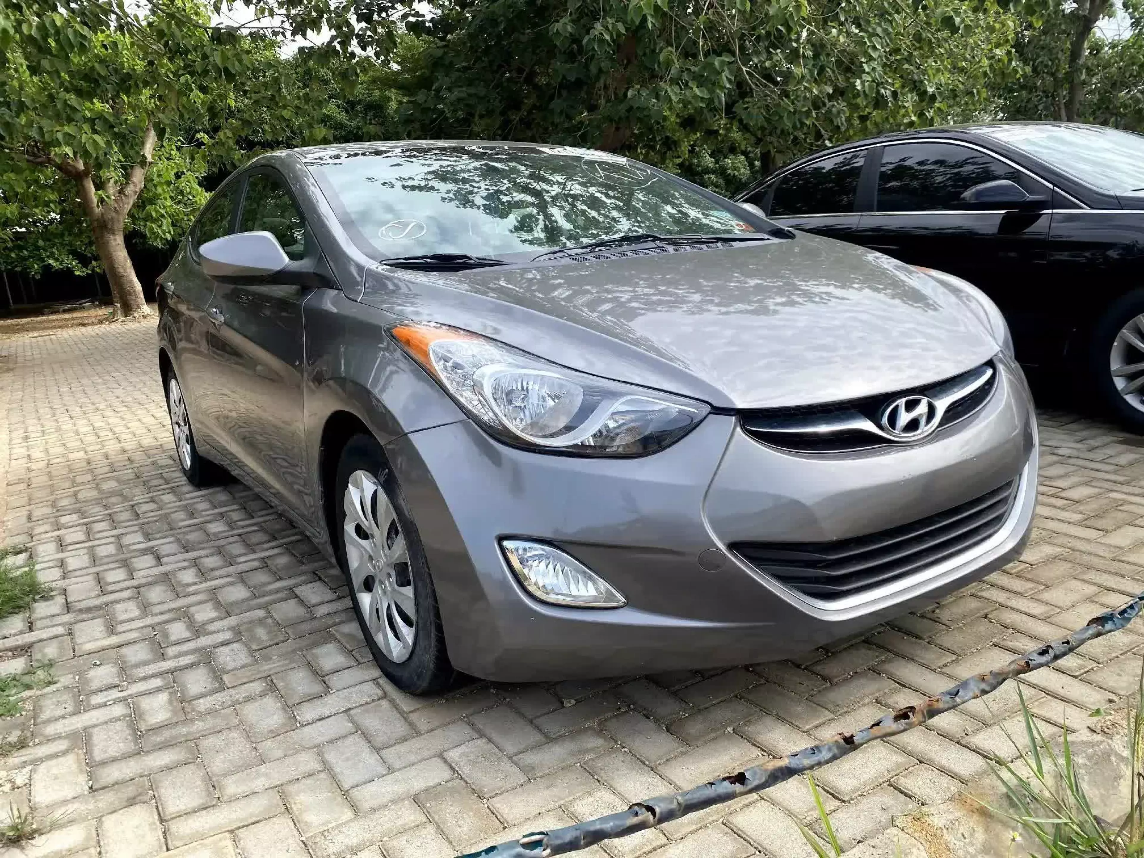 Hyundai Elantra - 2013