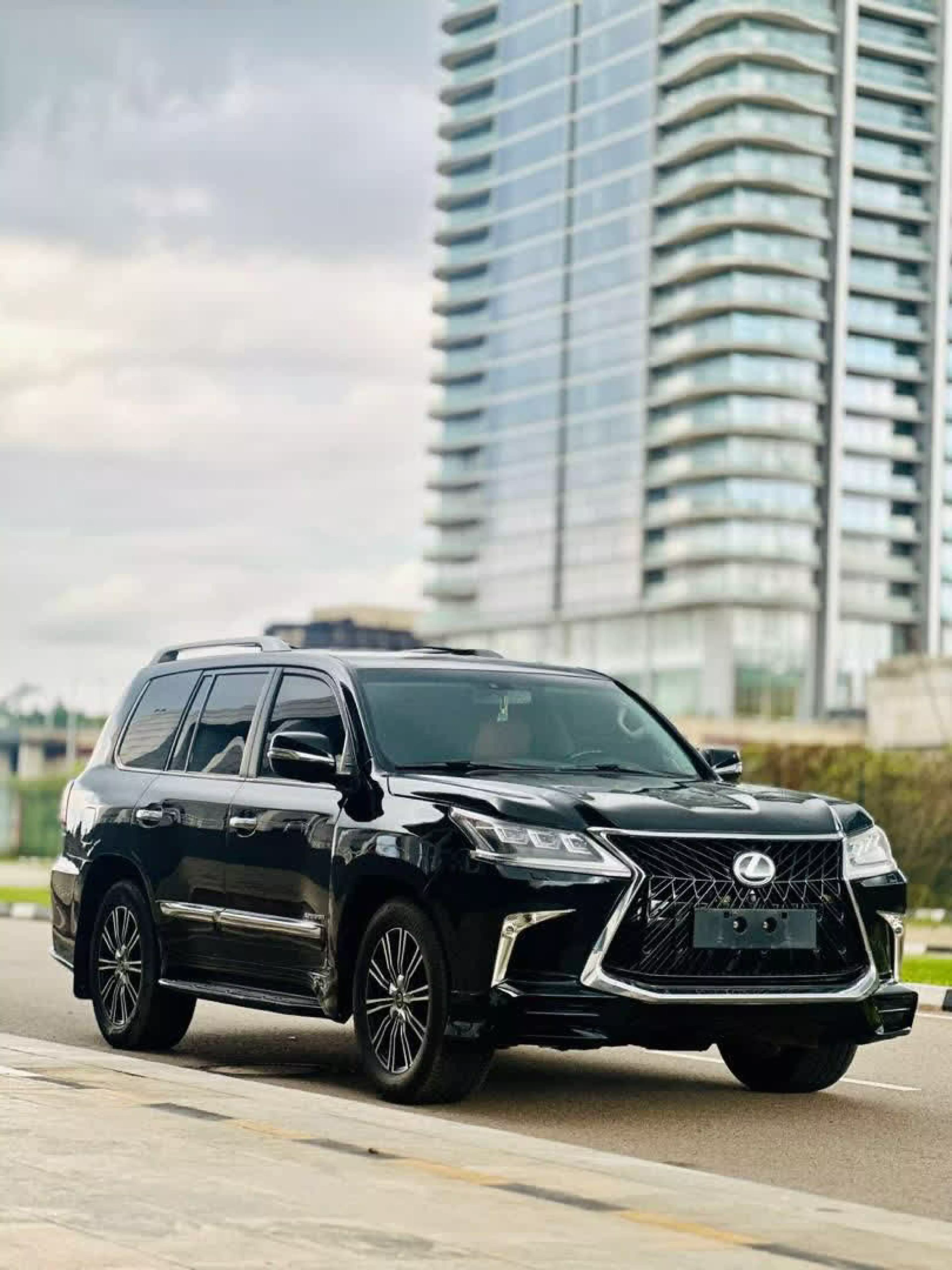 Lexus LX 570  - 2022