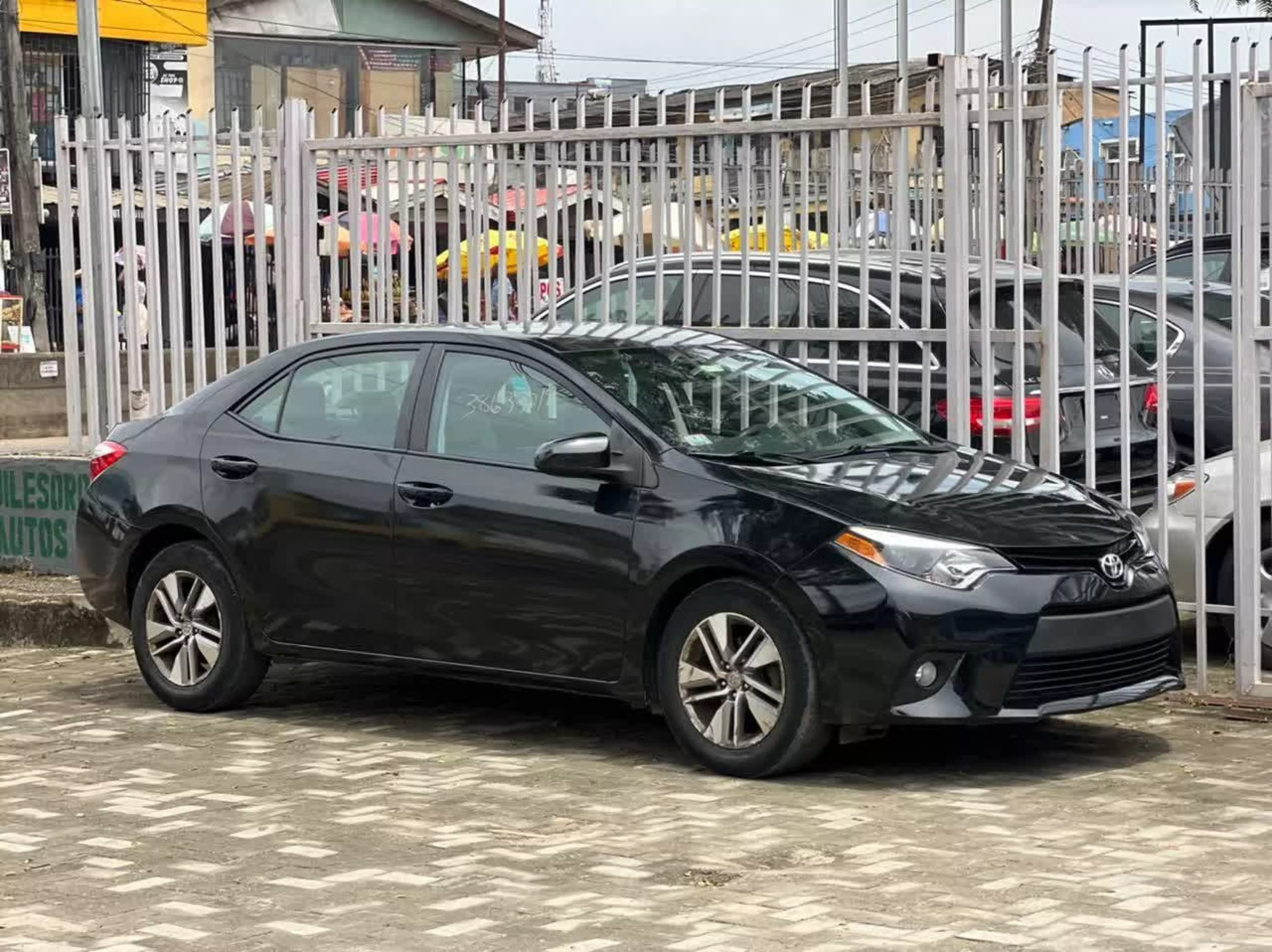 Toyota Corolla  - 2014