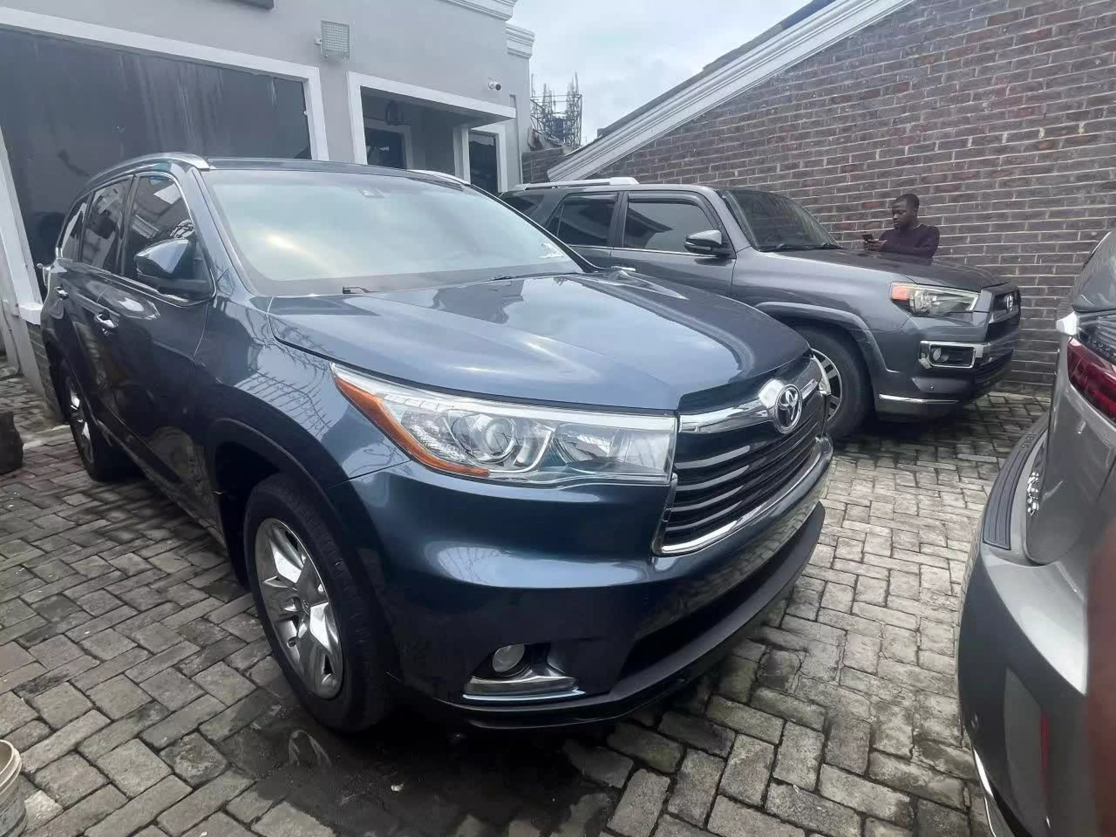 Toyota Highlander  - 2015