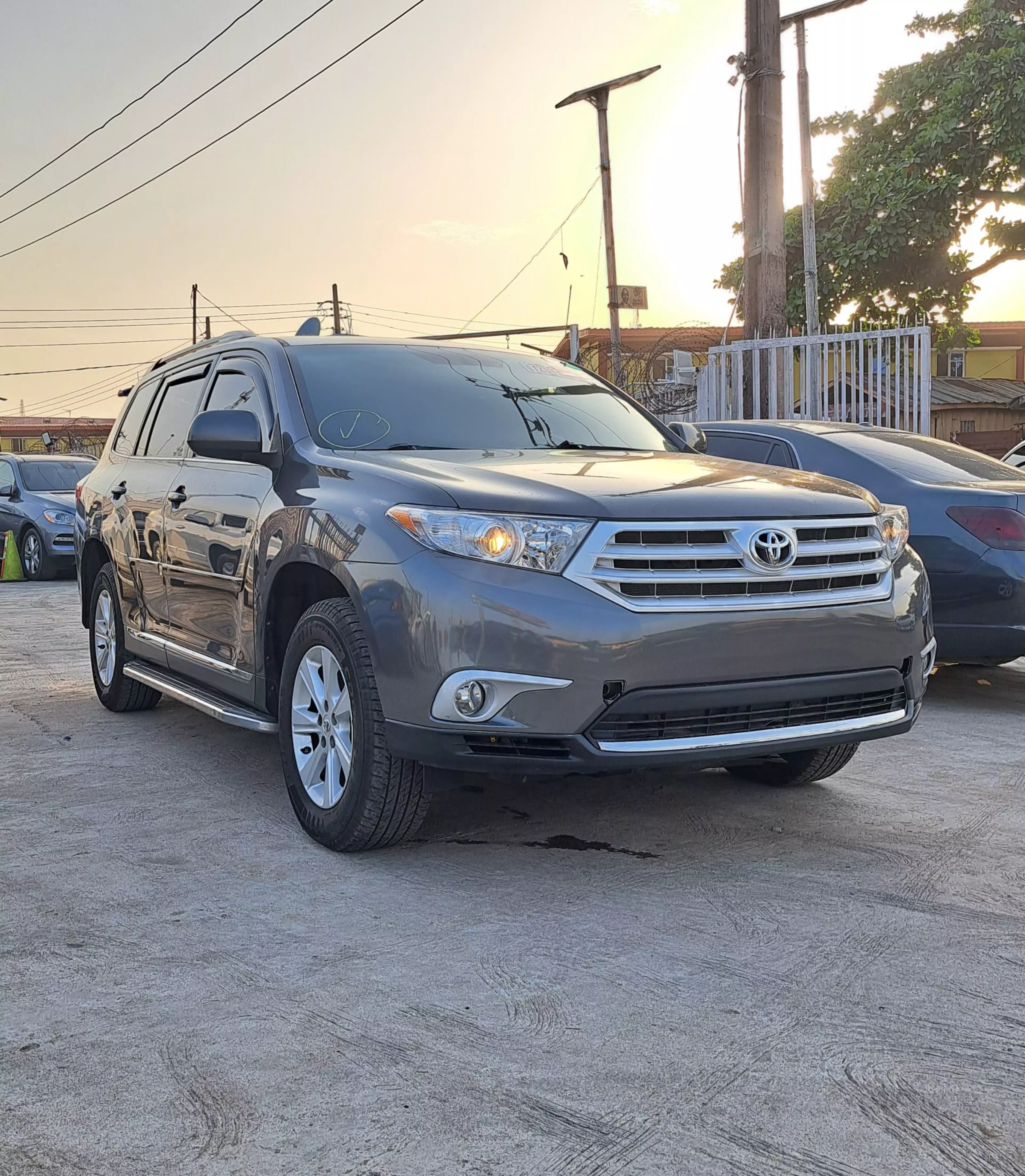 Toyota Highlander  - 2011