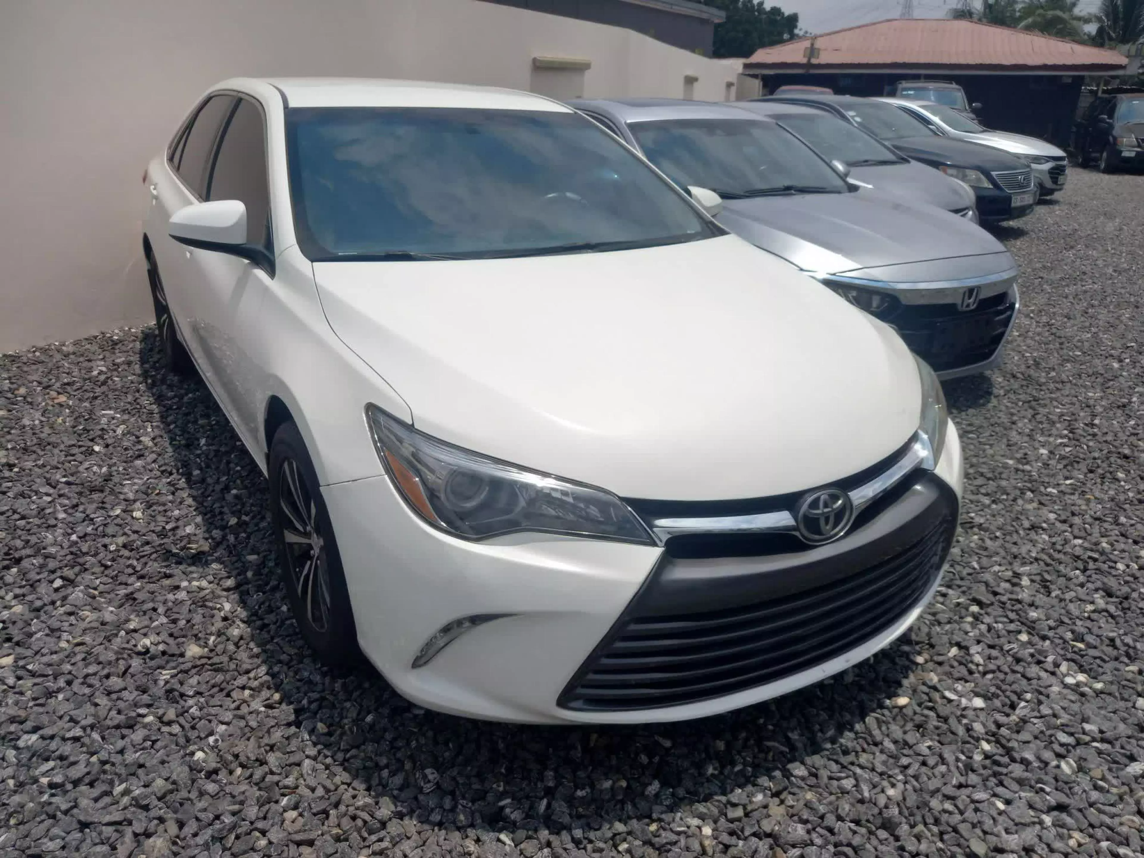 Toyota Camry - 2016