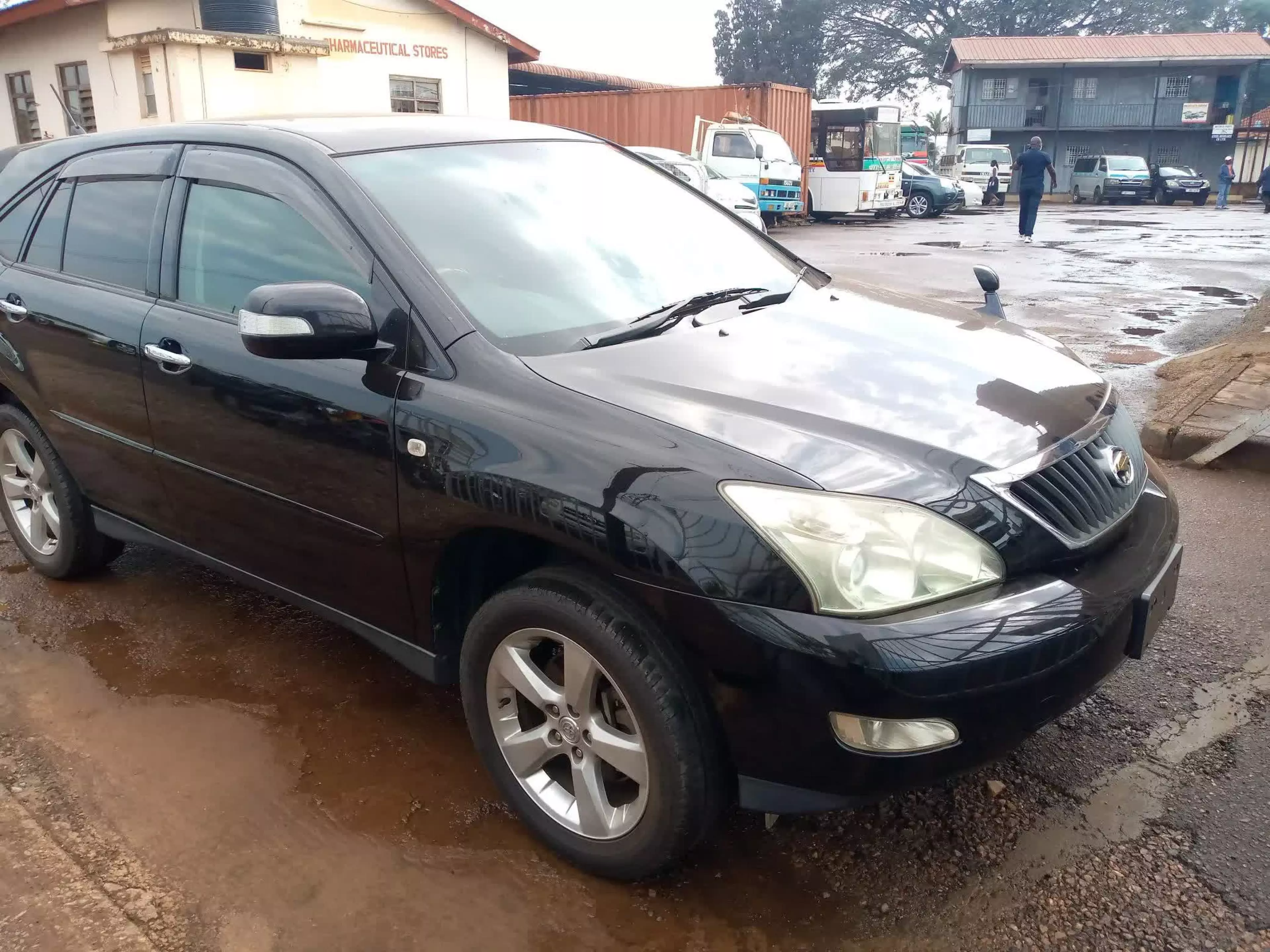 Toyota Harrier - 2010