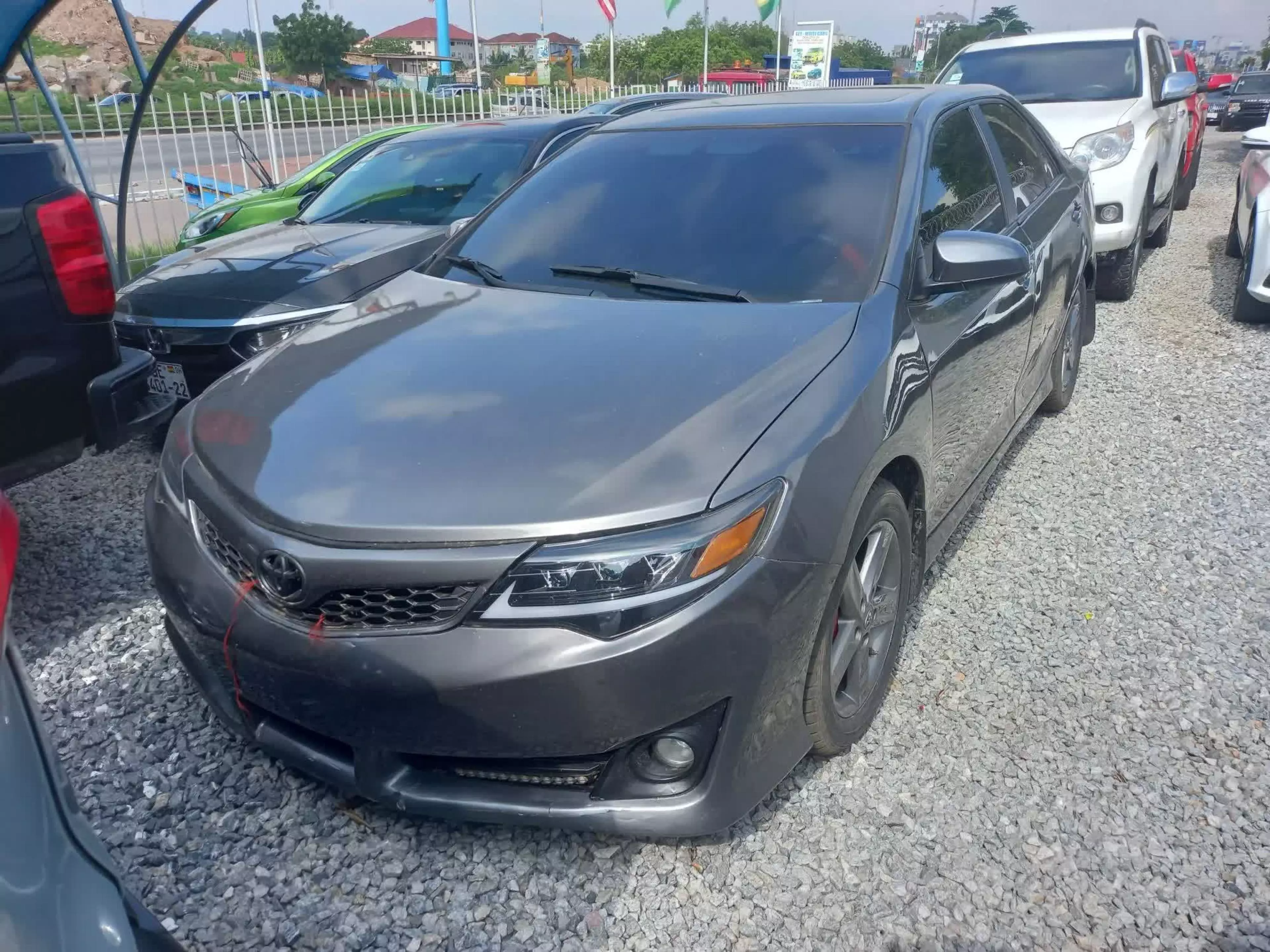 Toyota Camry - 2013