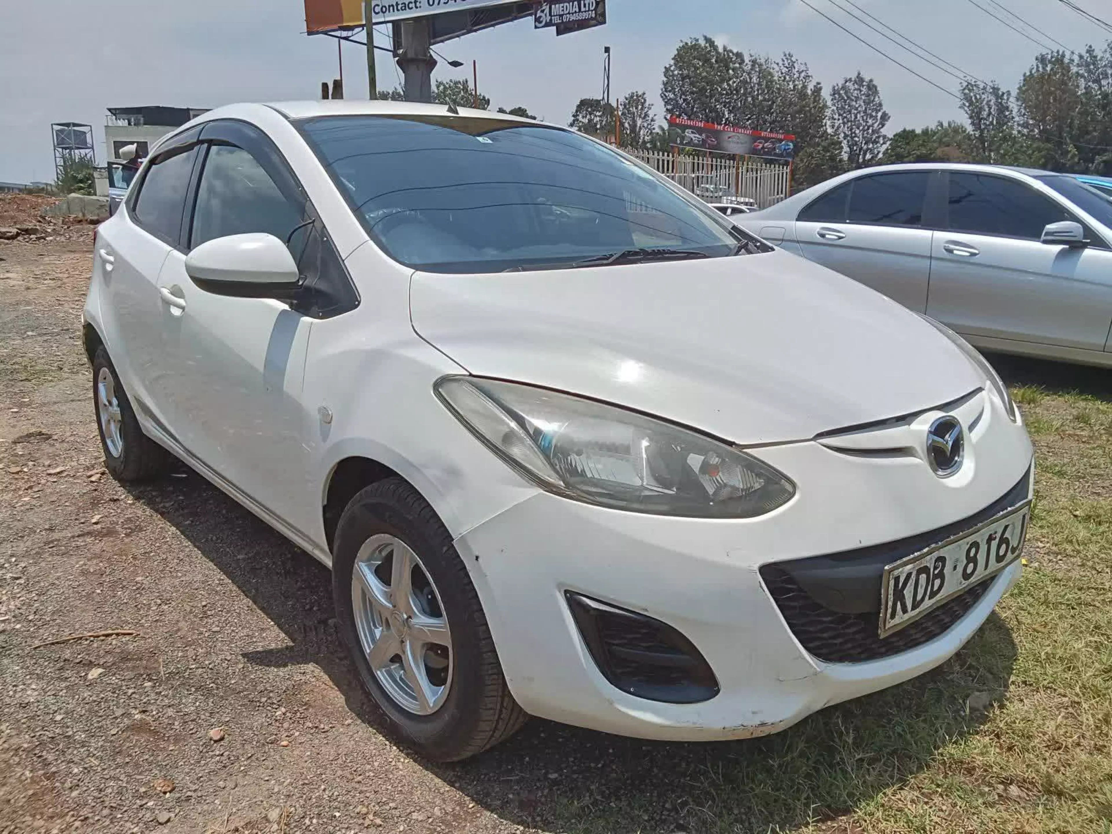 Mazda Demio  - 2013