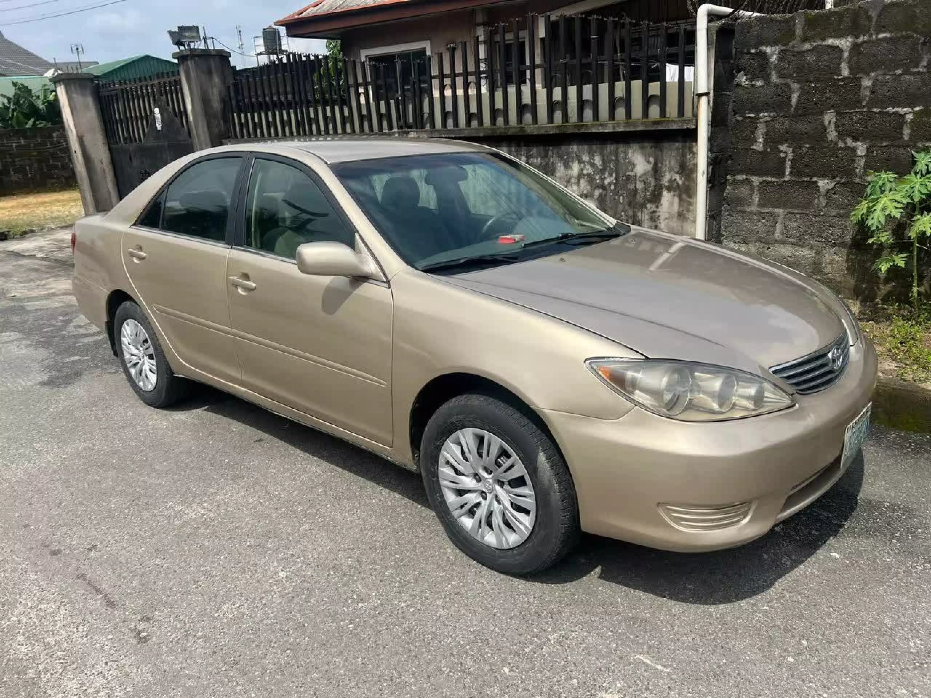 Toyota Camry - 2005