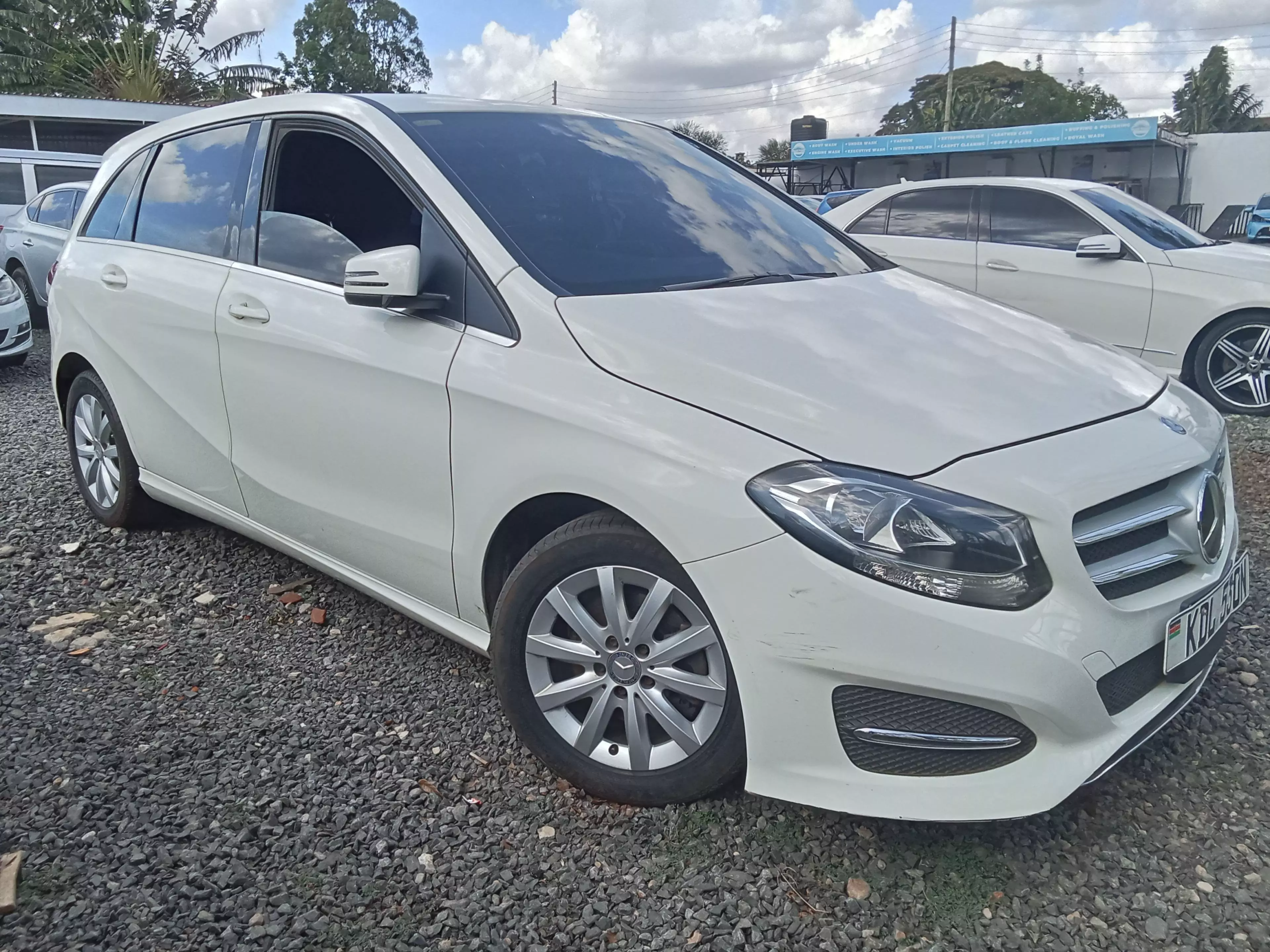 Mercedes-Benz B 180 - 2012