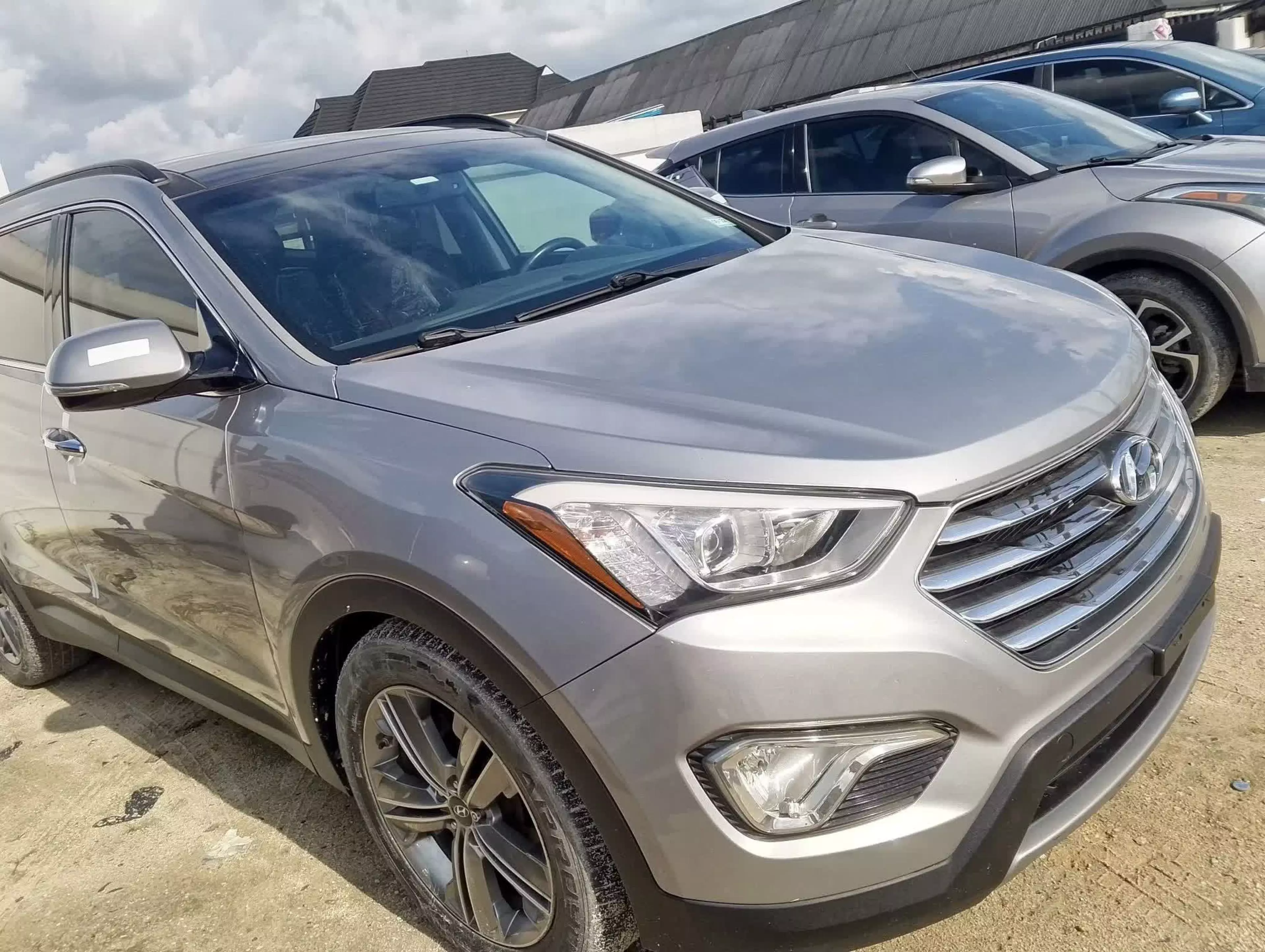 Hyundai Santa Fe - 2013