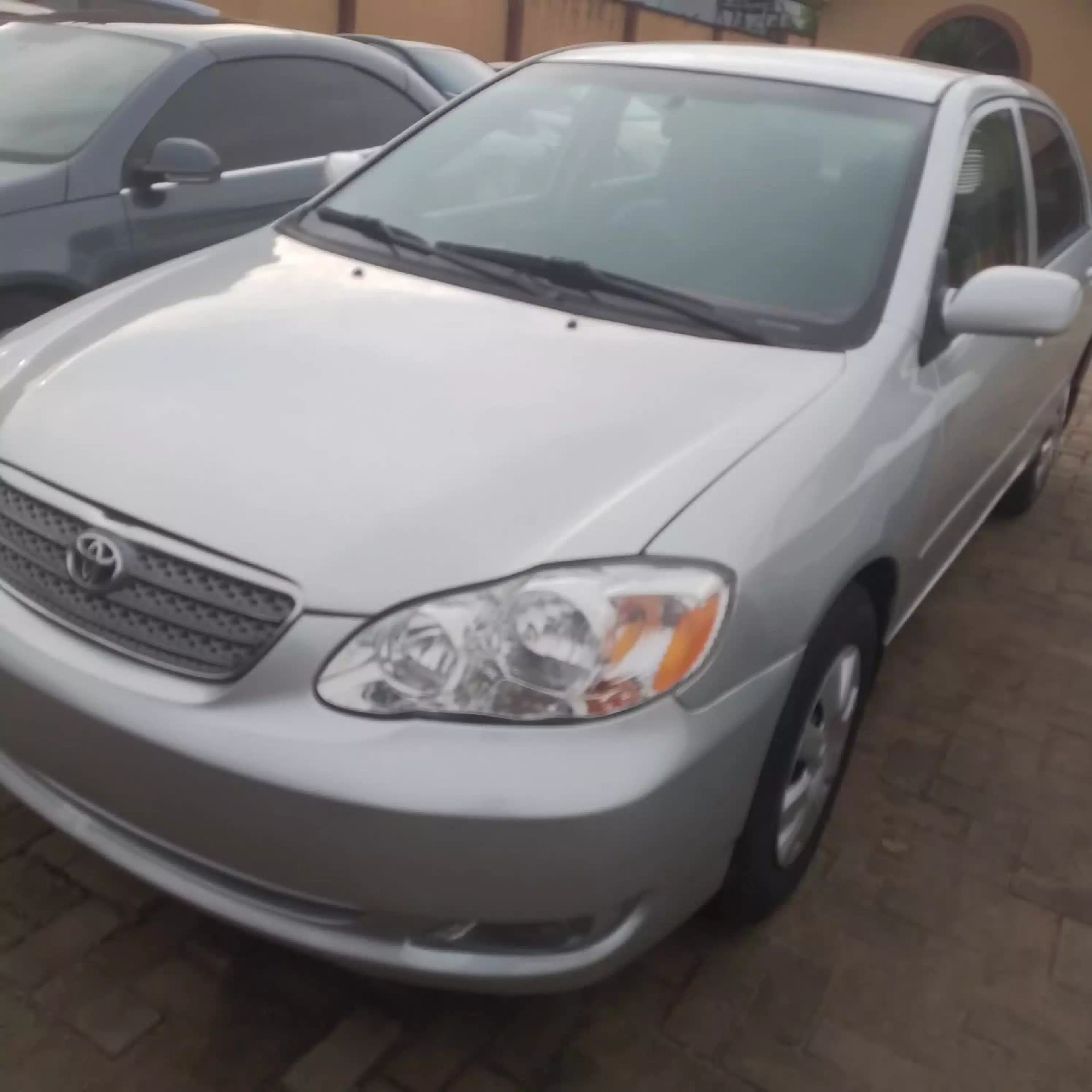 Toyota Corolla  - 2007