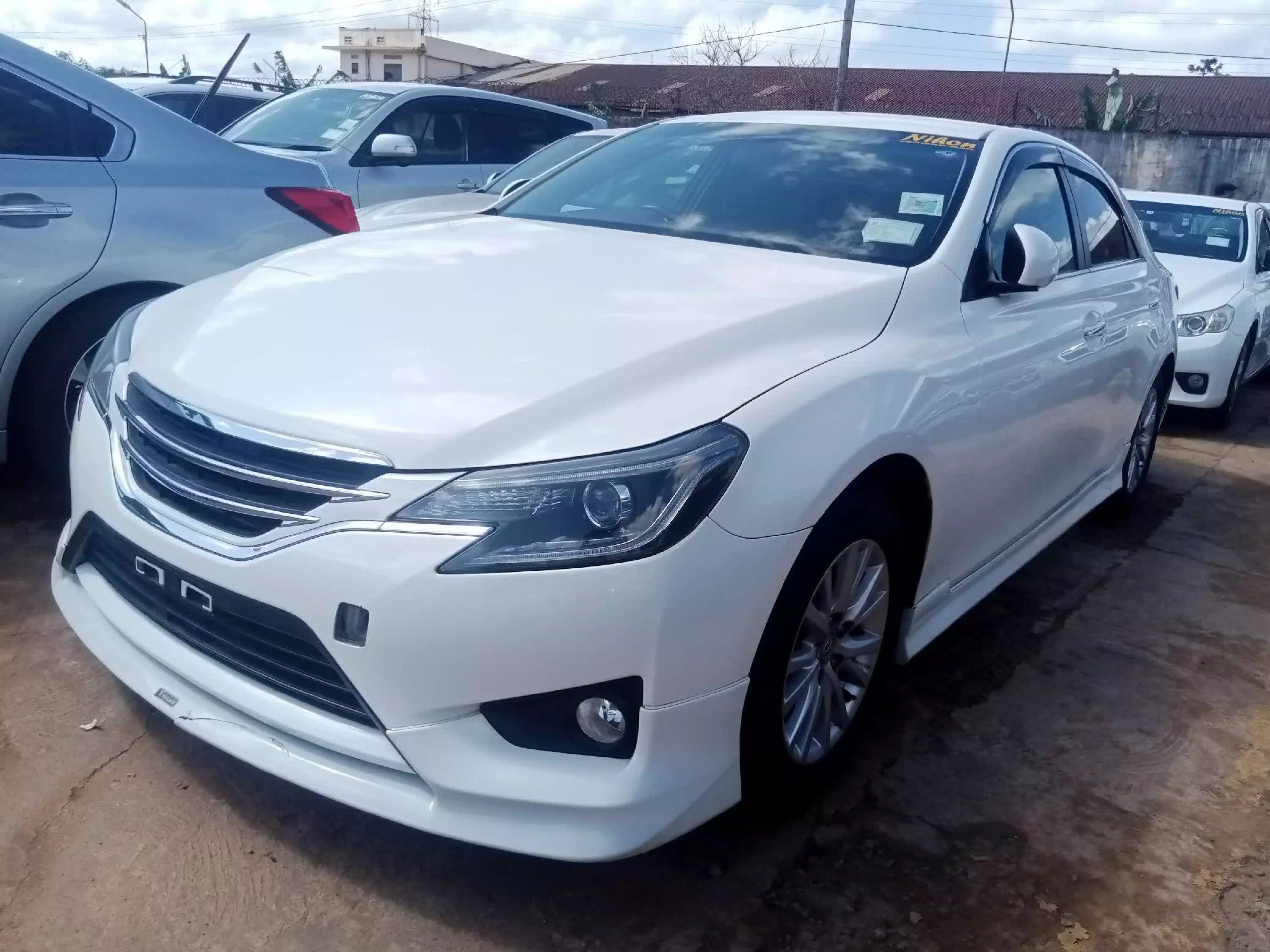 Toyota Mark X - 2014