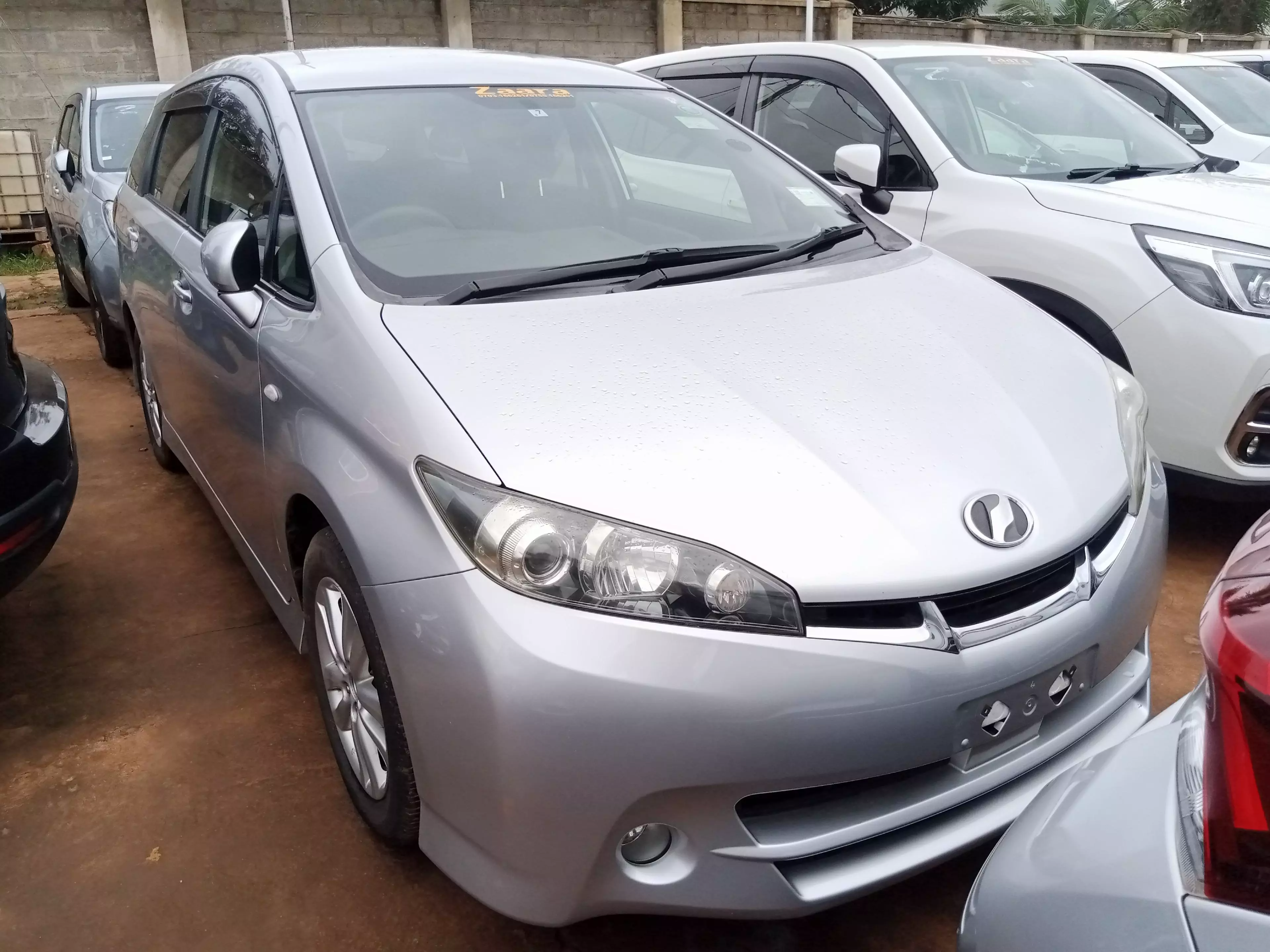 Toyota Wish  - 2012