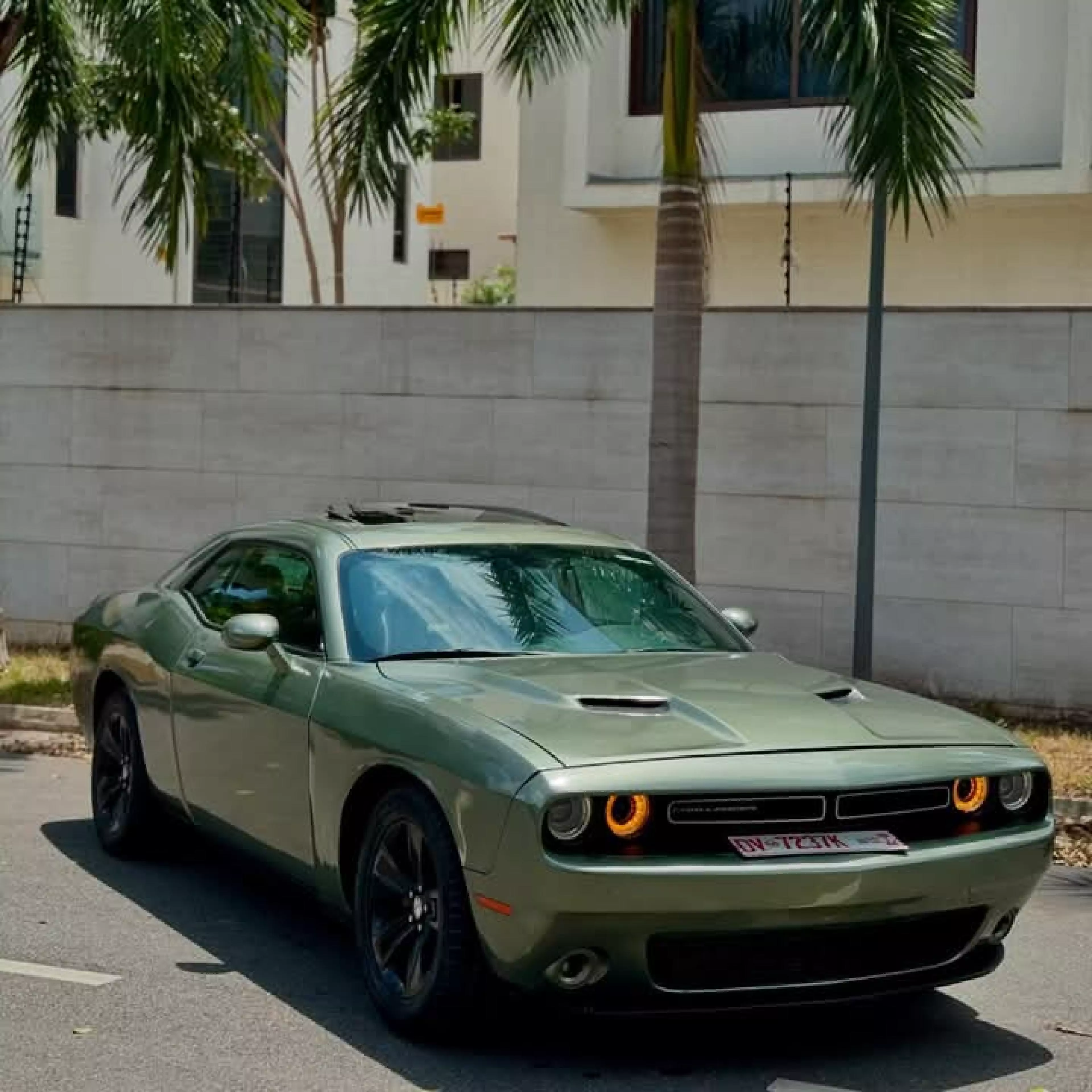 Dodge Challenger - 2015