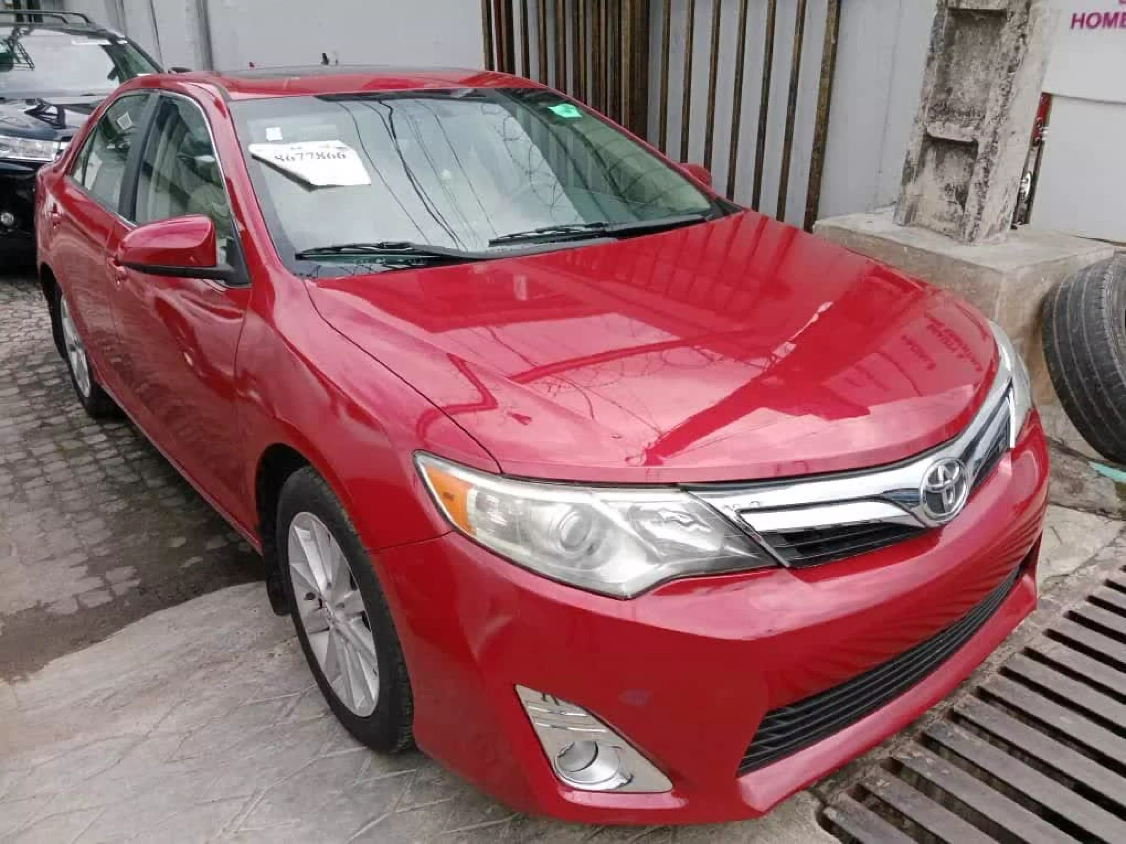 Toyota Camry  - 2012