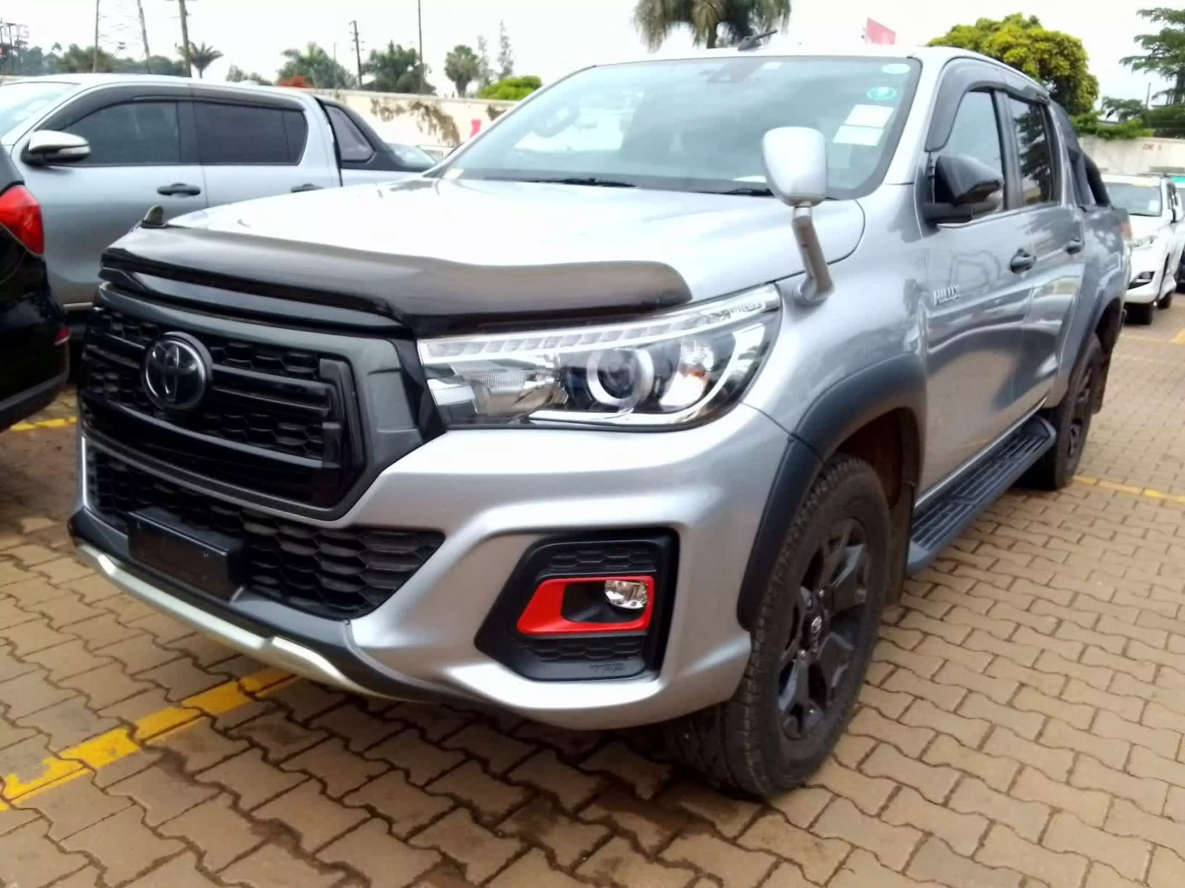Toyota Hilux Revo   - 2019