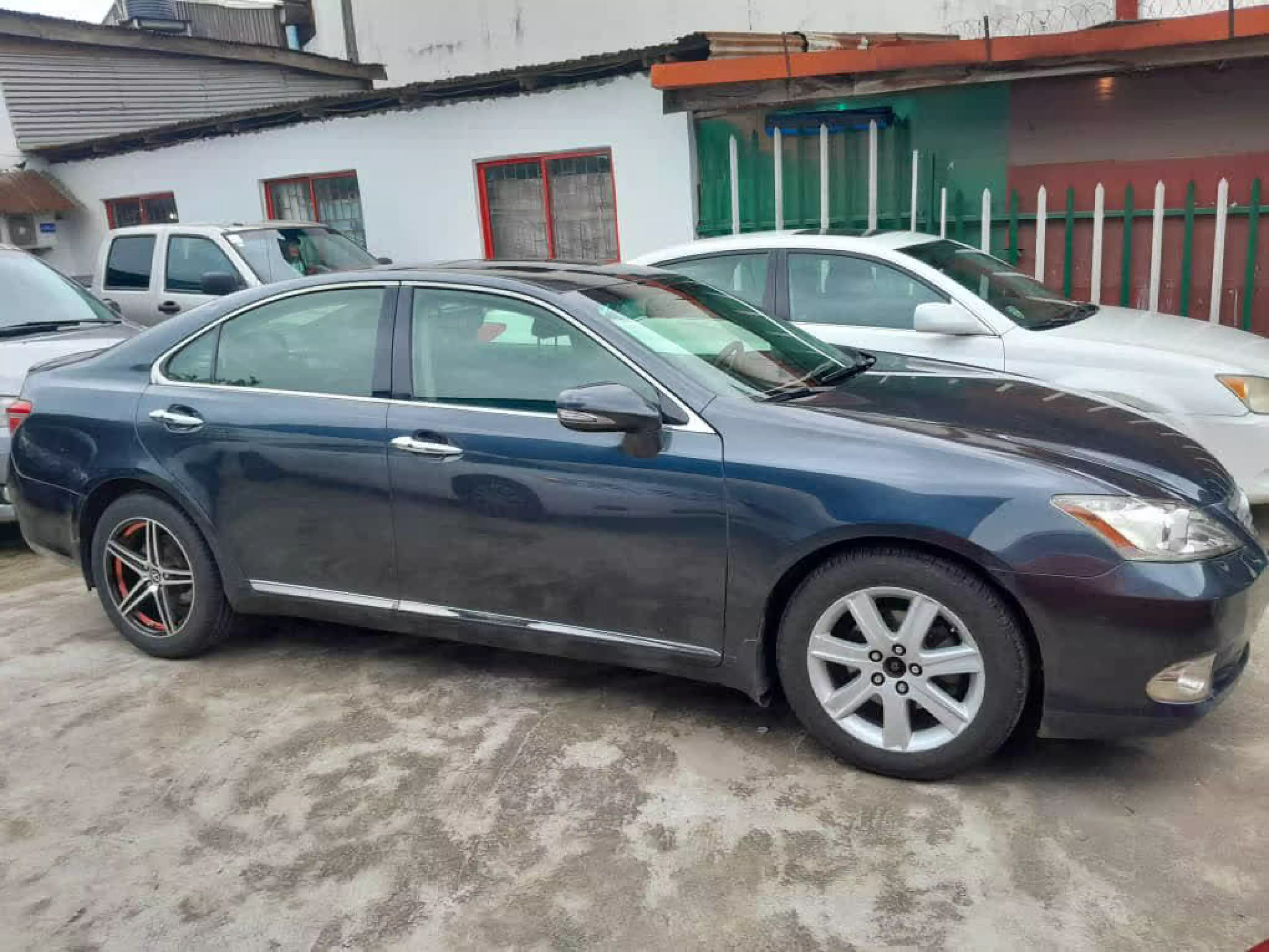 Lexus ES 350  - 2010